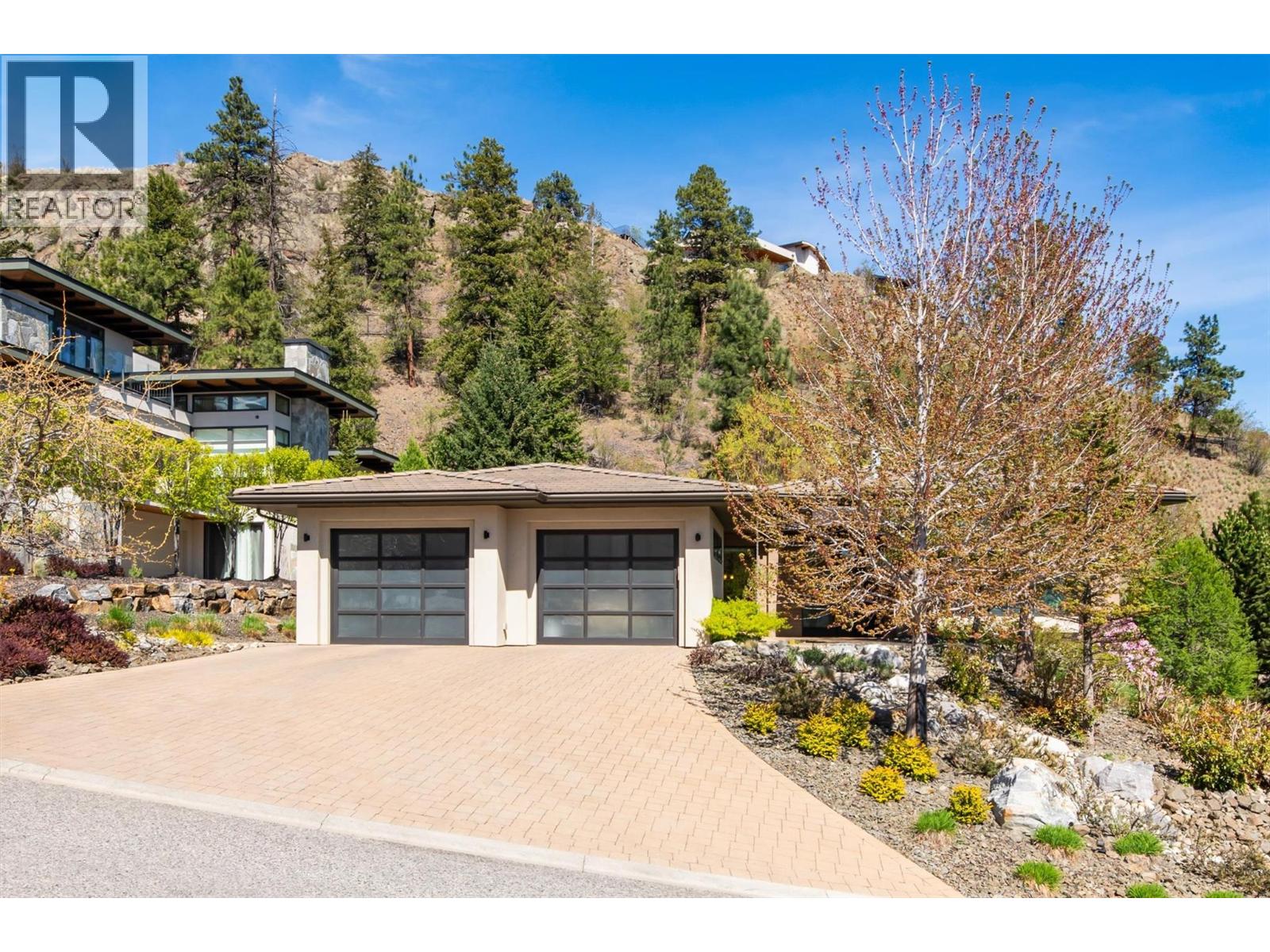 741 Pinehaven Court, Kelowna, British Columbia  V1V 2Y3 - Photo 3 - 10382672