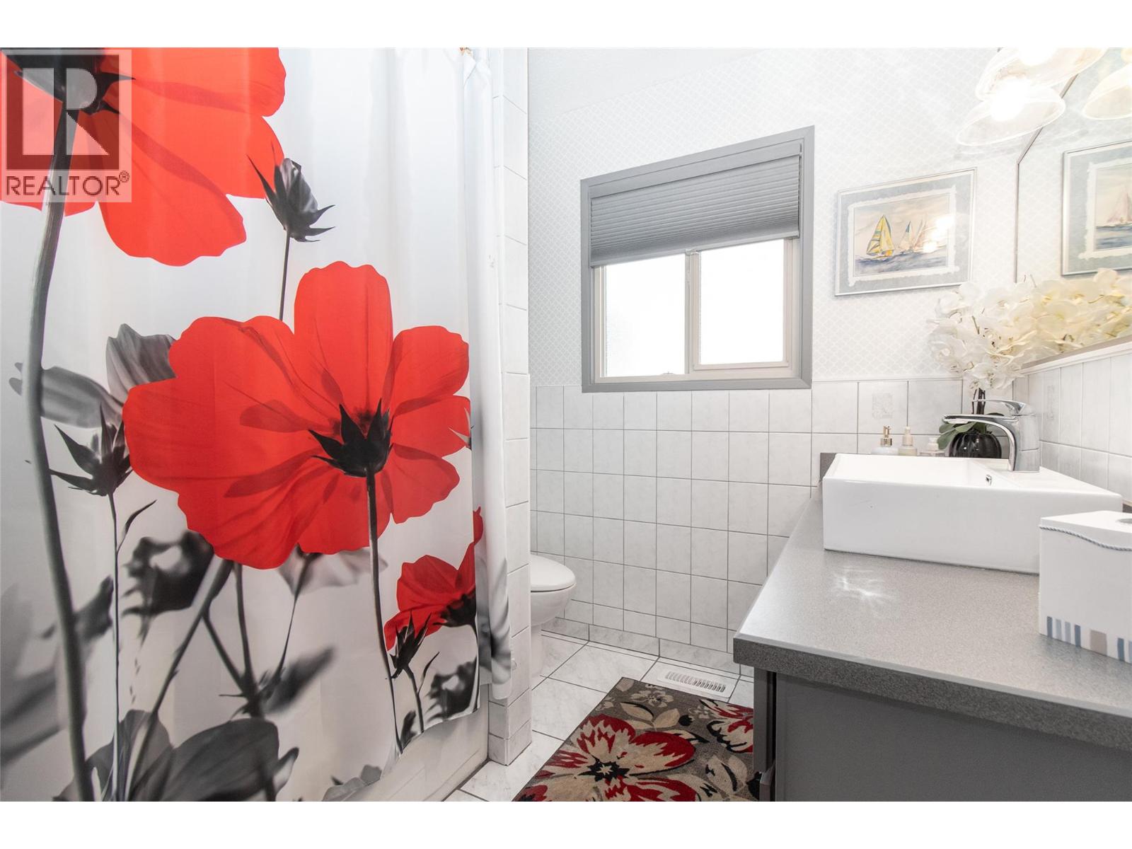2111 Wilkinson Street, Kelowna, British Columbia  V1Y 4A1 - Photo 16 - 10385509