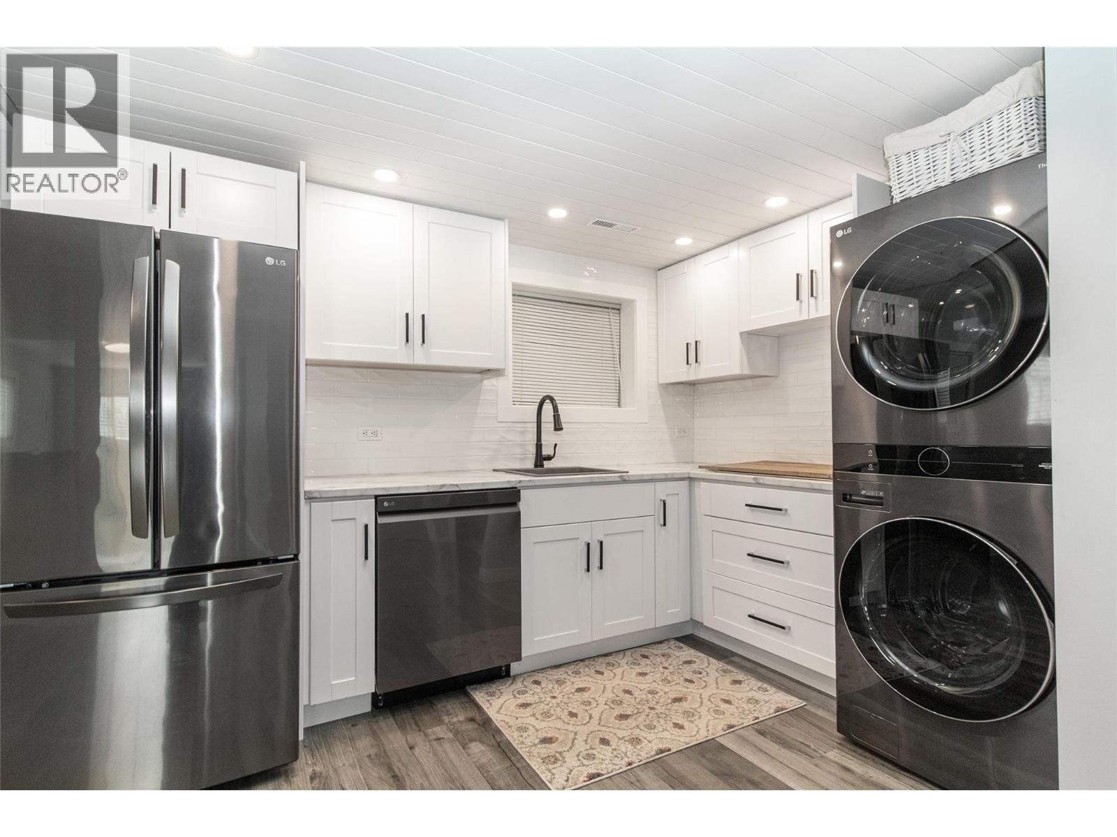 2111 Wilkinson Street, Kelowna, British Columbia  V1Y 4A1 - Photo 26 - 10385509