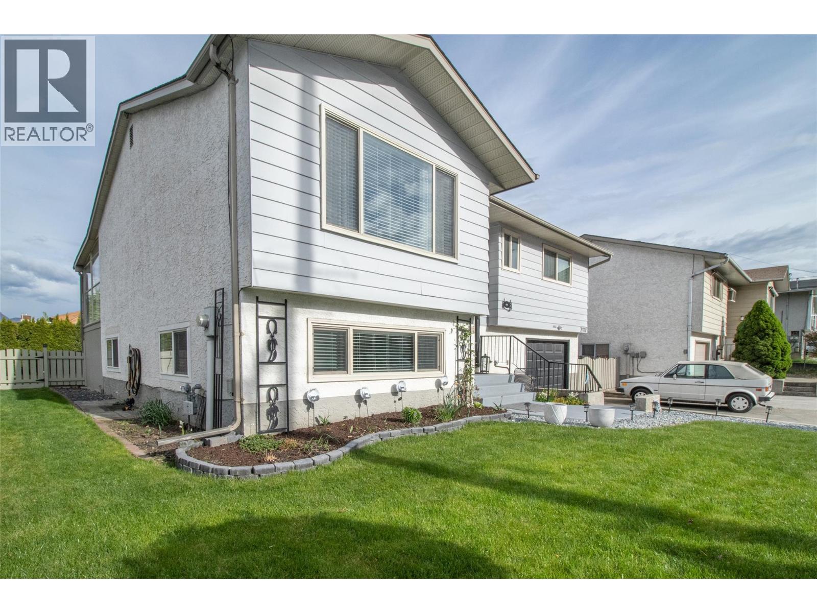 2111 Wilkinson Street, Kelowna, British Columbia  V1Y 4A1 - Photo 31 - 10385509
