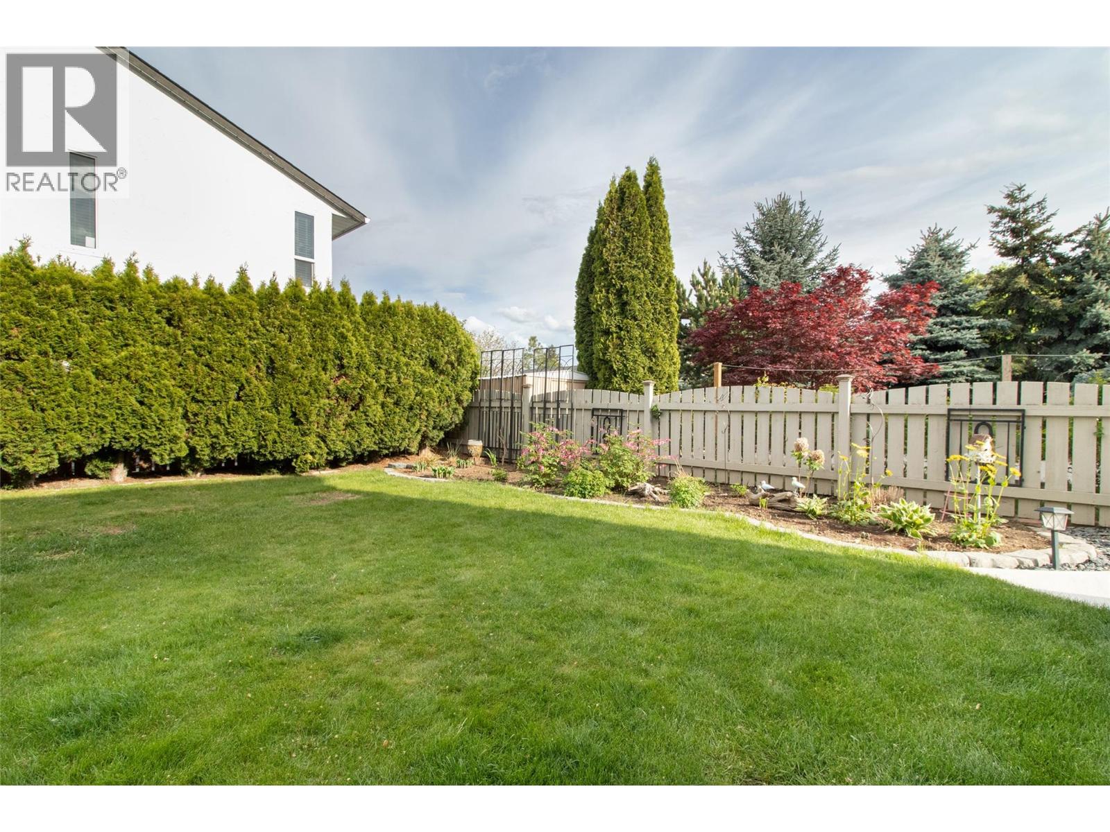 2111 Wilkinson Street, Kelowna, British Columbia  V1Y 4A1 - Photo 34 - 10385509