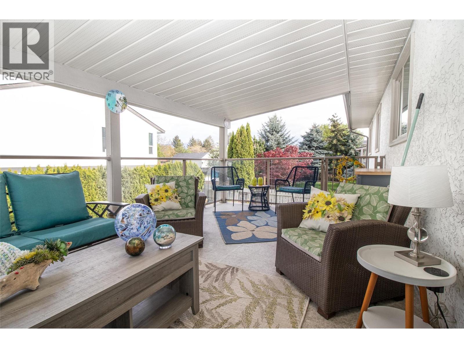 2111 Wilkinson Street, Kelowna, British Columbia  V1Y 4A1 - Photo 8 - 10385509