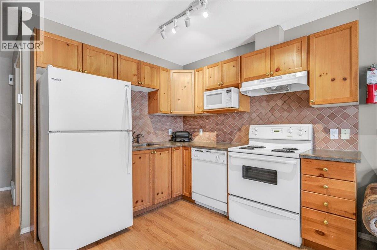 1300 Riverside Way Unit# 1304, Fernie, British Columbia  V0B 1M7 - Photo 21 - 10385441