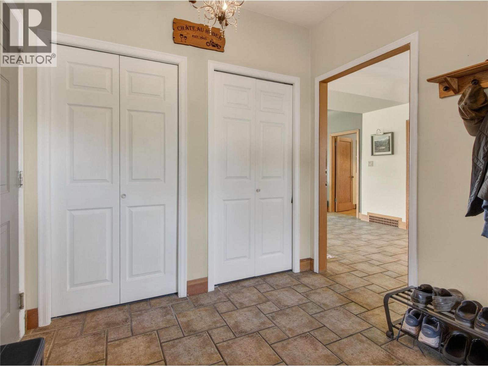 350 Middle Bench Road, Penticton, British Columbia  V2A 8S5 - Photo 6 - 10385579