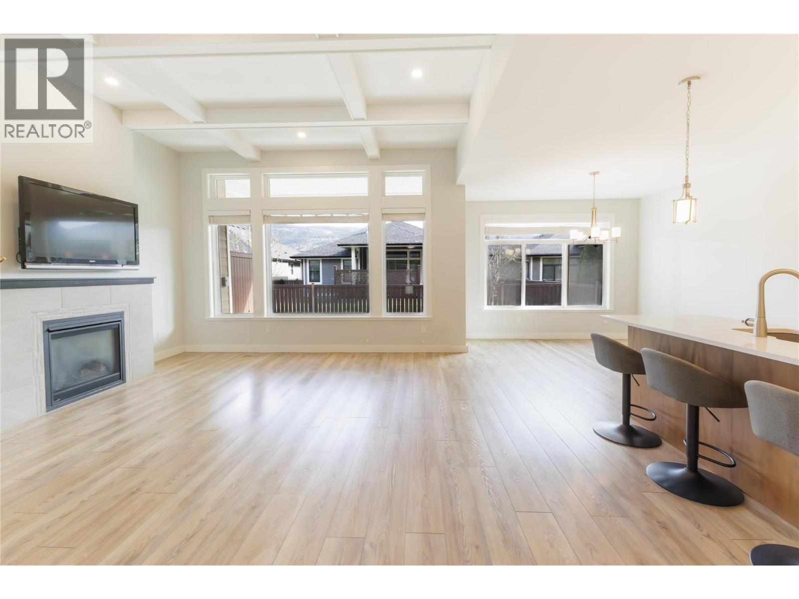 641 Shuswap Road Unit# 228, Kamloops, British Columbia  V2H 0E2 - Photo 6 - 10385453