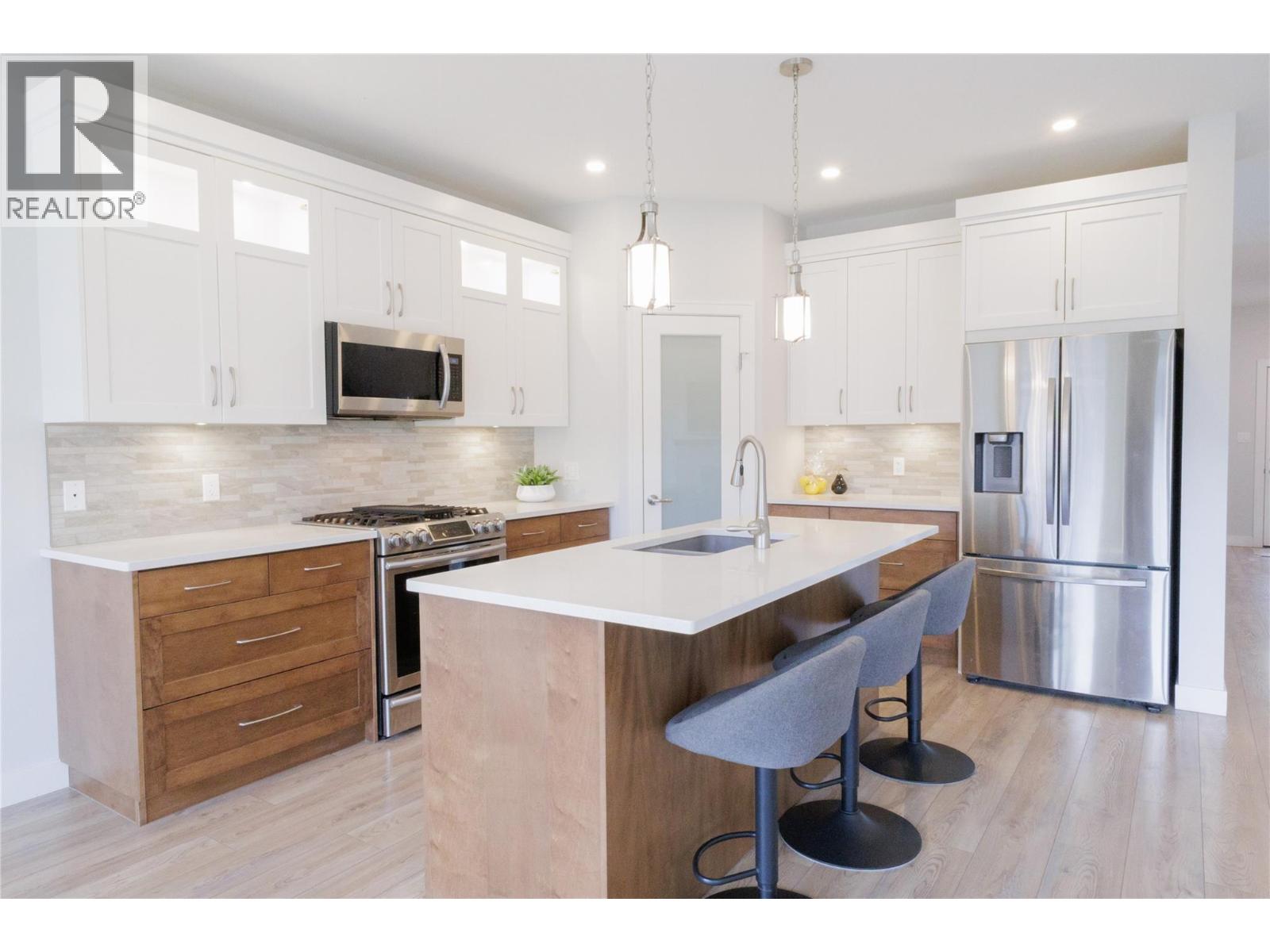 641 Shuswap Road Unit# 228, Kamloops, British Columbia  V2H 0E2 - Photo 9 - 10385453