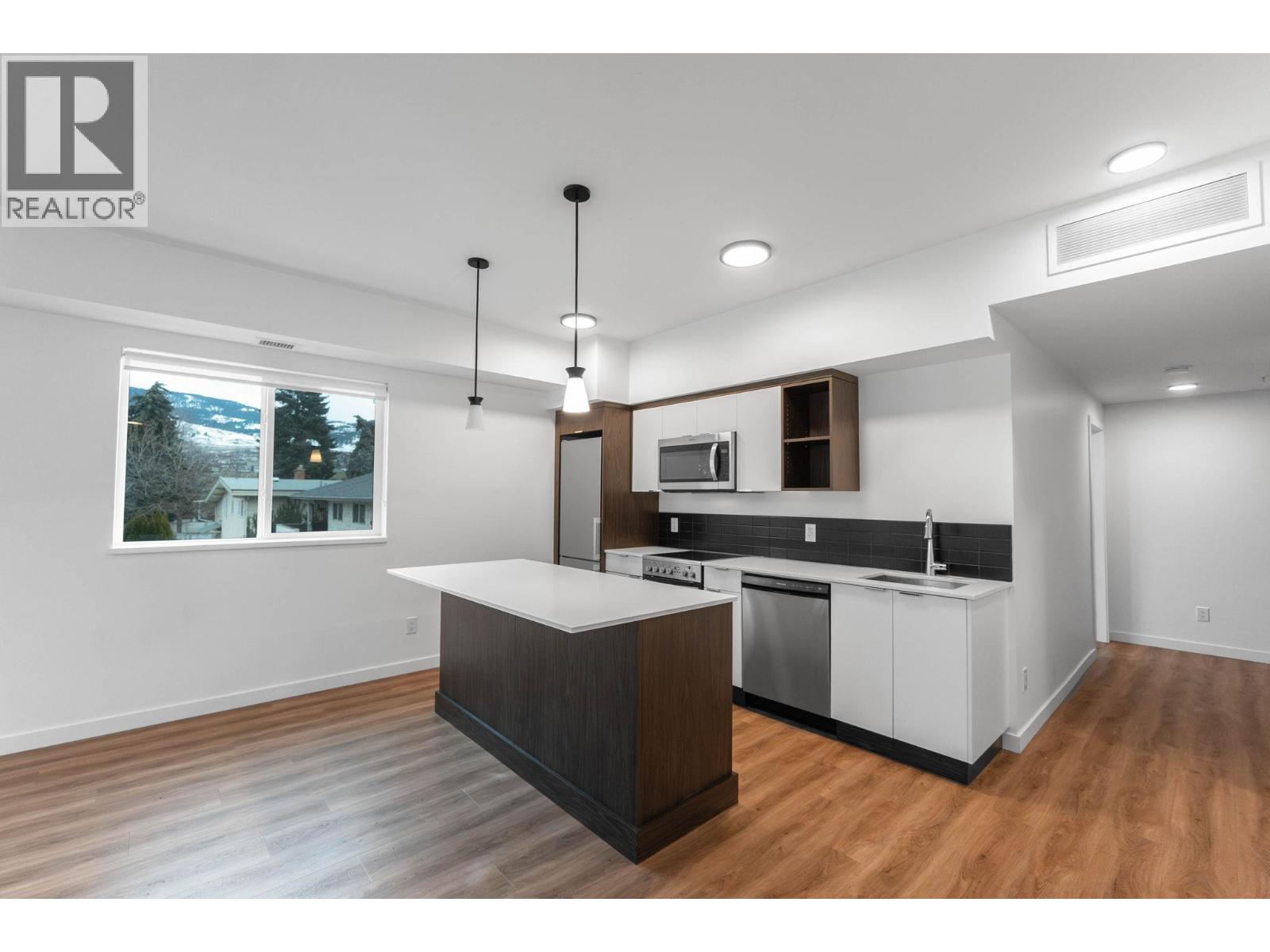 615 Rutland Road Unit# 203, Kelowna, British Columbia  V1X 0B3 - Photo 2 - 10385588