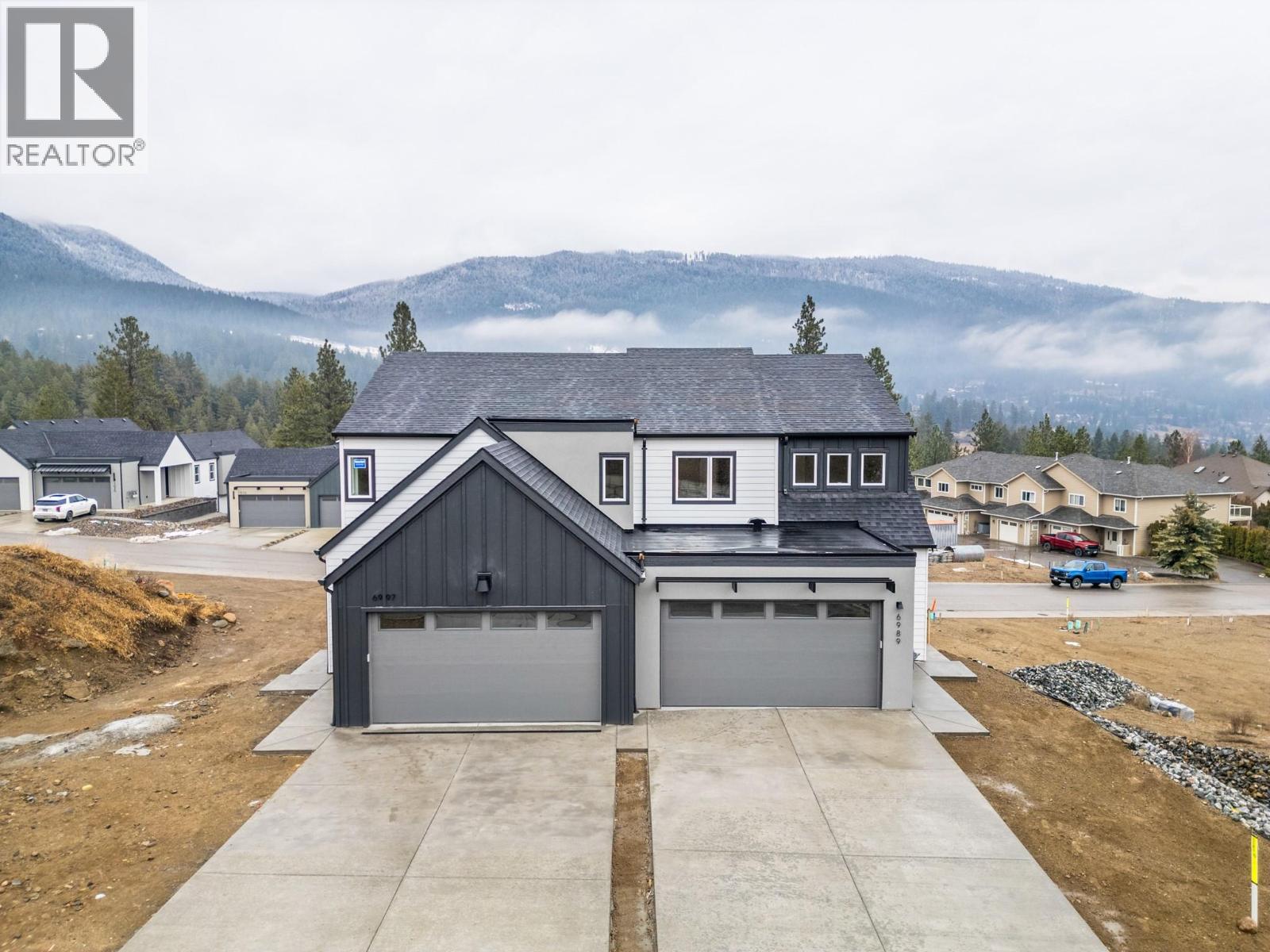 7077 Manning Place, Vernon, British Columbia  V1B 0B6 - Photo 2 - 10385728