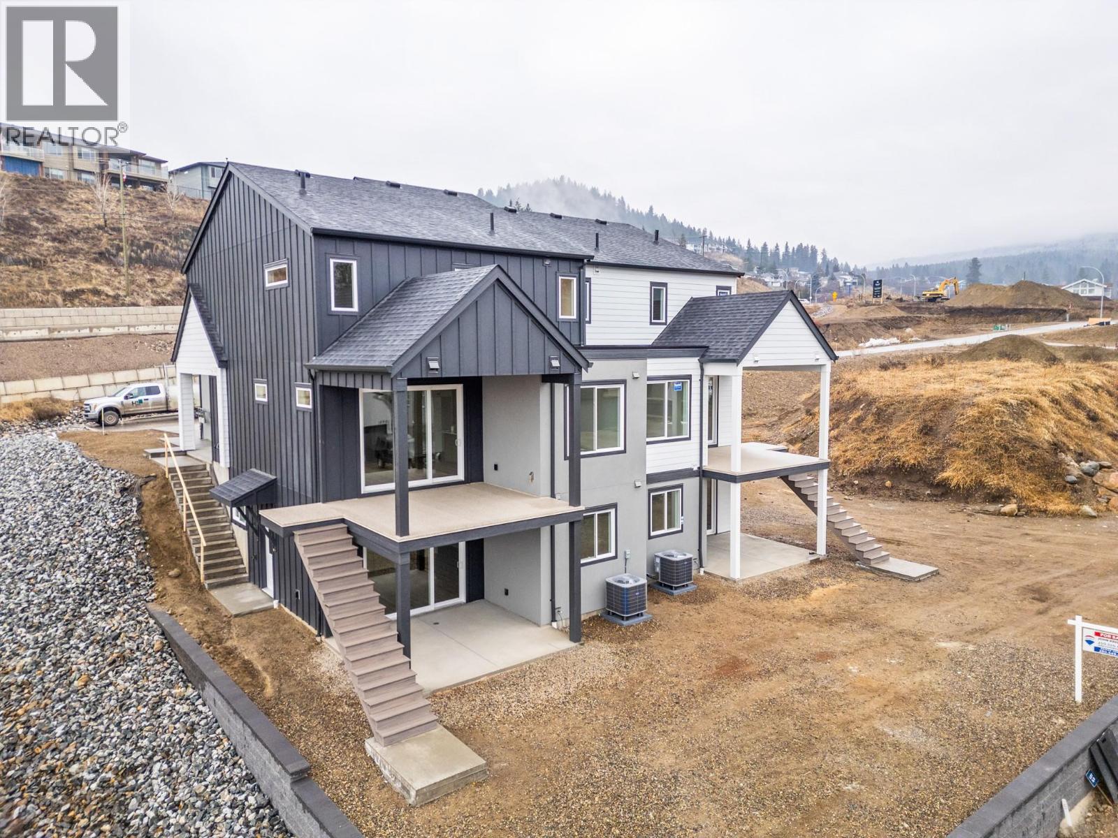7077 Manning Place, Vernon, British Columbia  V1B 0B6 - Photo 45 - 10385728