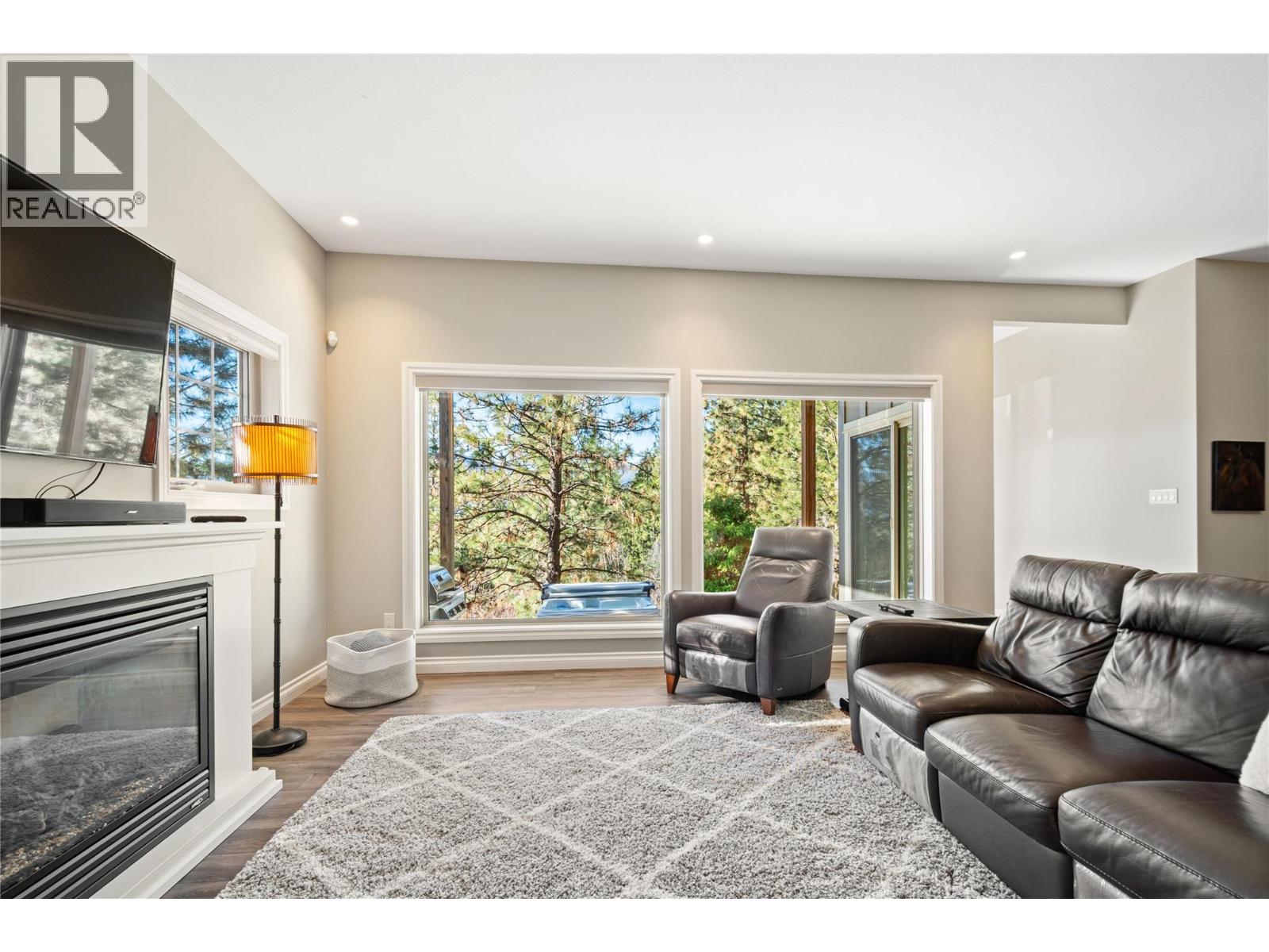 159 Christie Mountain Lane, Okanagan Falls, British Columbia  V0H 1R3 - Photo 18 - 10385677
