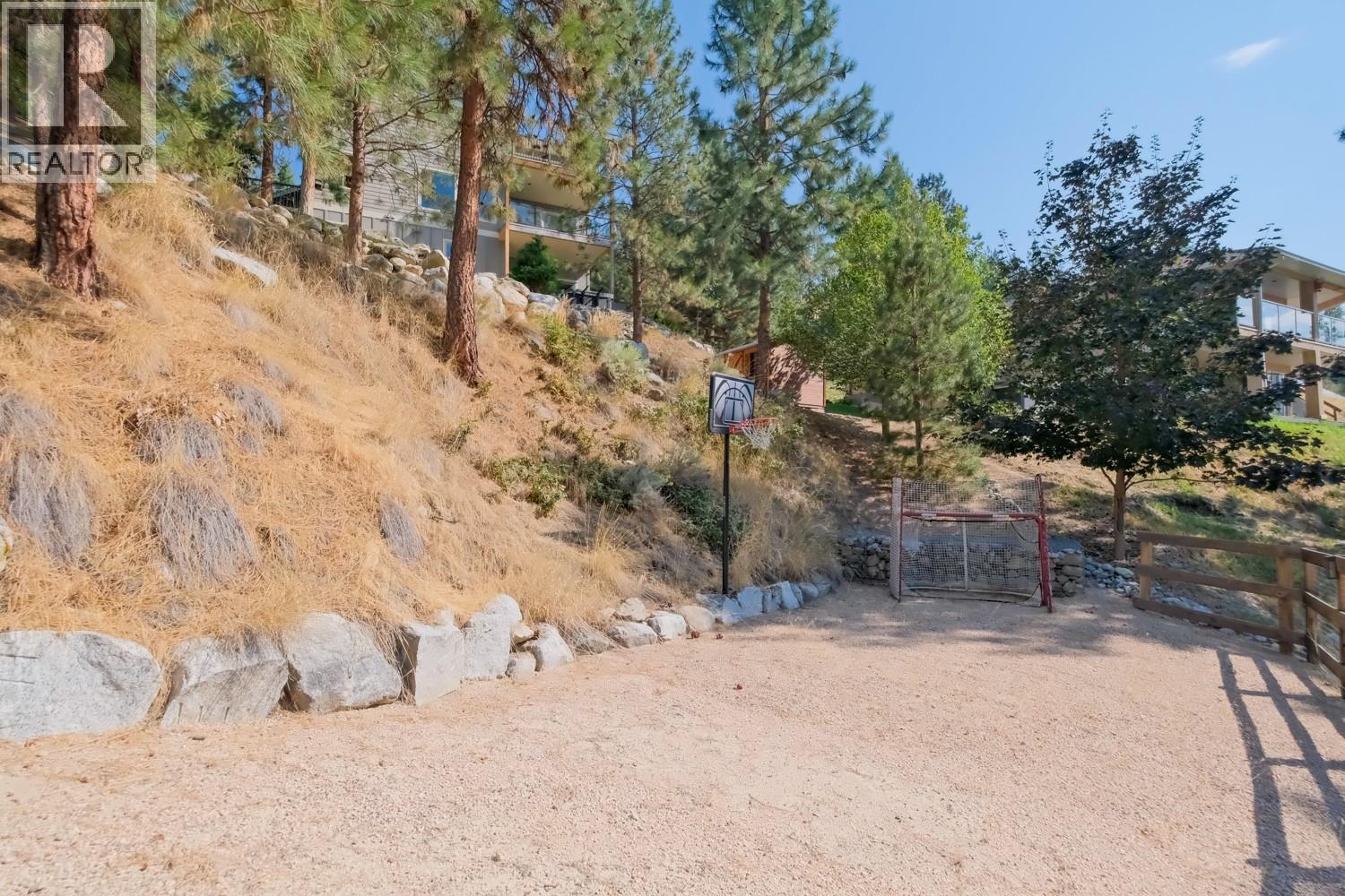 159 Christie Mountain Lane, Okanagan Falls, British Columbia  V0H 1R3 - Photo 57 - 10385677