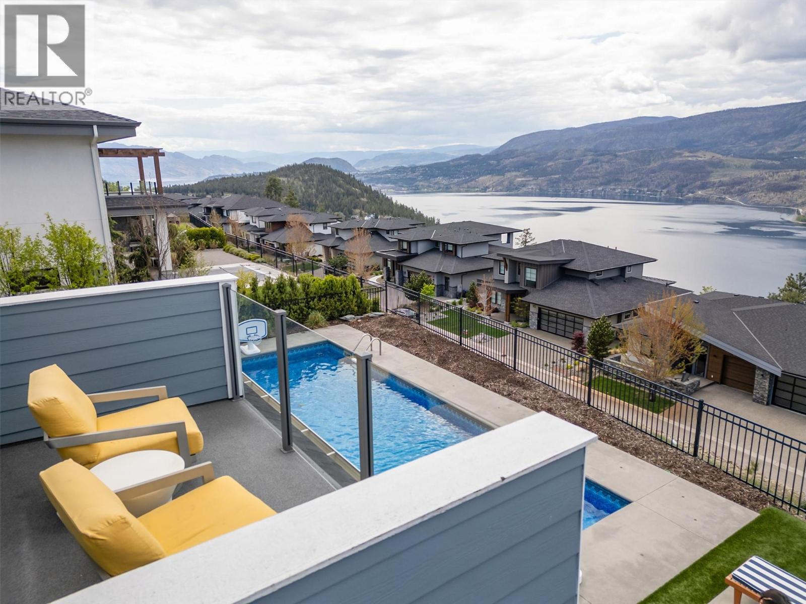 98 Red Sky Court, Kelowna, British Columbia  V1V 3G4 - Photo 2 - 10385633