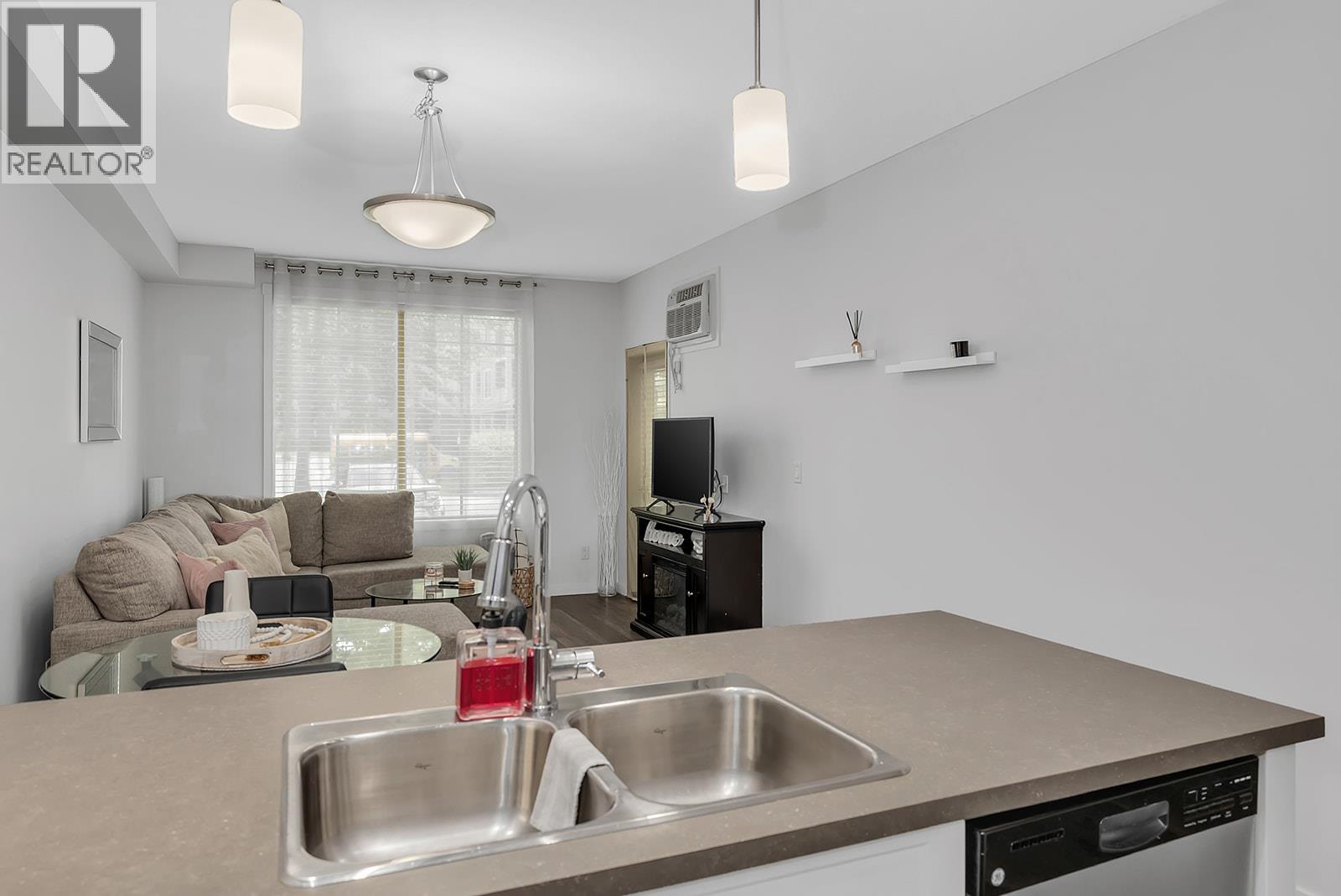 3731 Casorso Road Unit# 118, Kelowna, British Columbia  V1W 5E9 - Photo 5 - 10385527