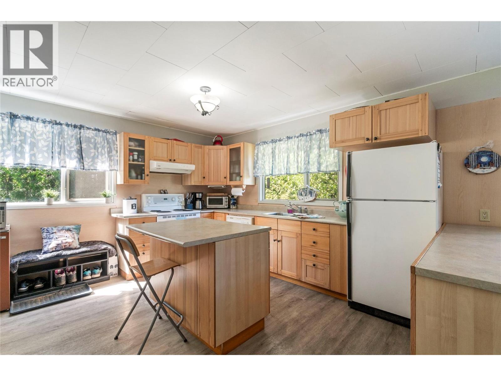 4265 Eagle Bay Road, Eagle Bay, British Columbia  V0E 1T0 - Photo 18 - 10385425