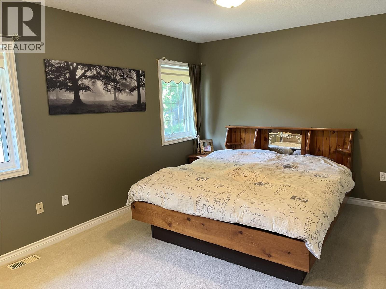 2601 9th Avenue, Castlegar, British Columbia  V1N 2Y7 - Photo 23 - 10384900