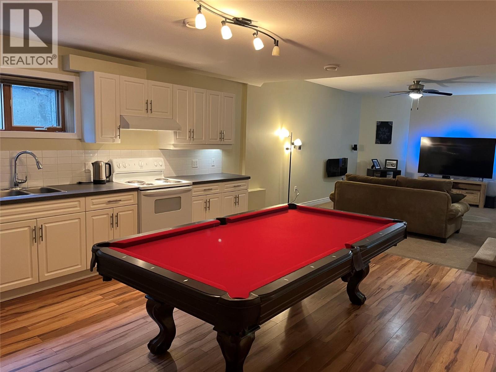 2601 9th Avenue, Castlegar, British Columbia  V1N 2Y7 - Photo 31 - 10384900