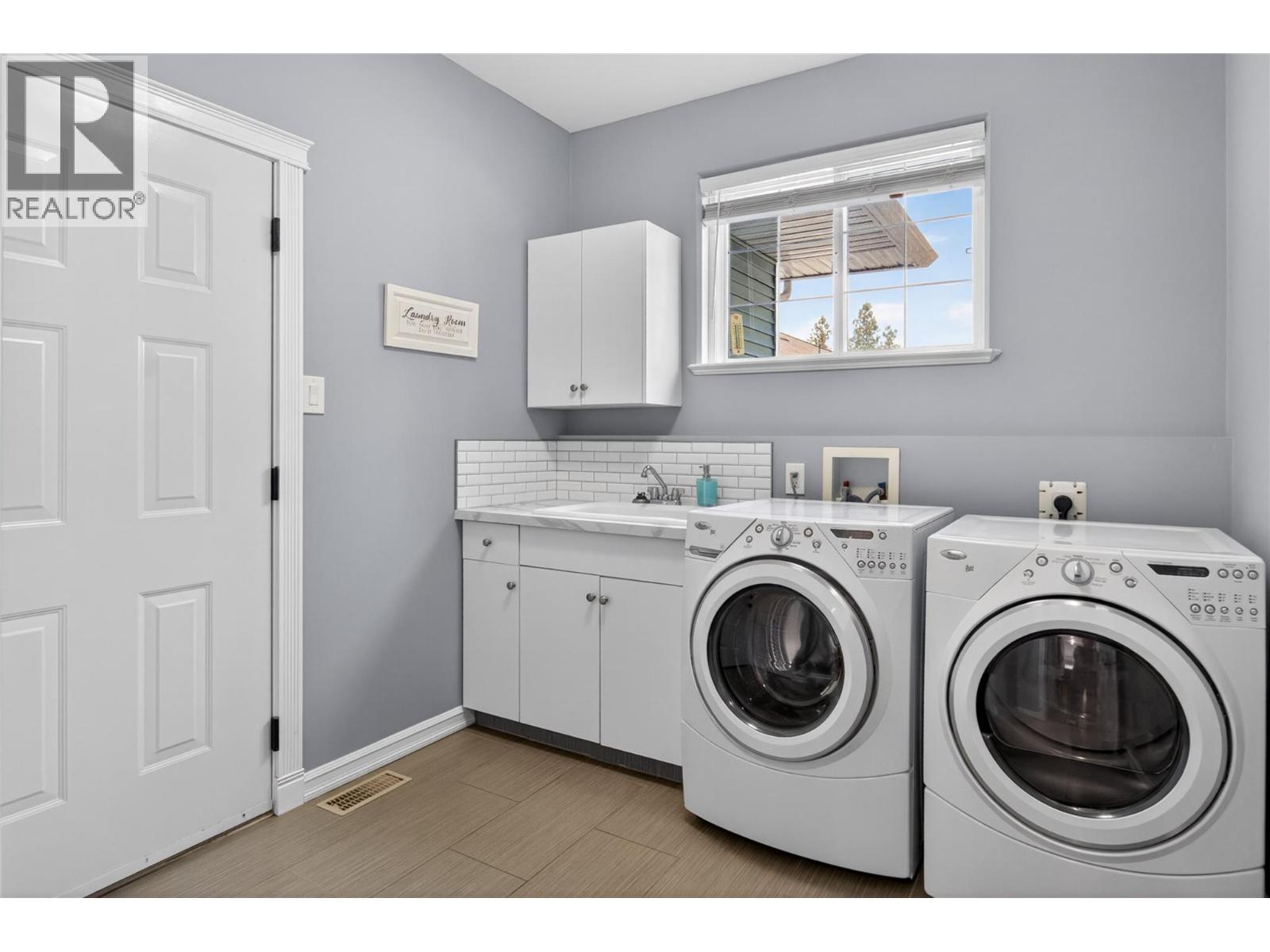 271 Heritage Boulevard, Okanagan Falls, British Columbia  V0H 1R3 - Photo 17 - 10385401