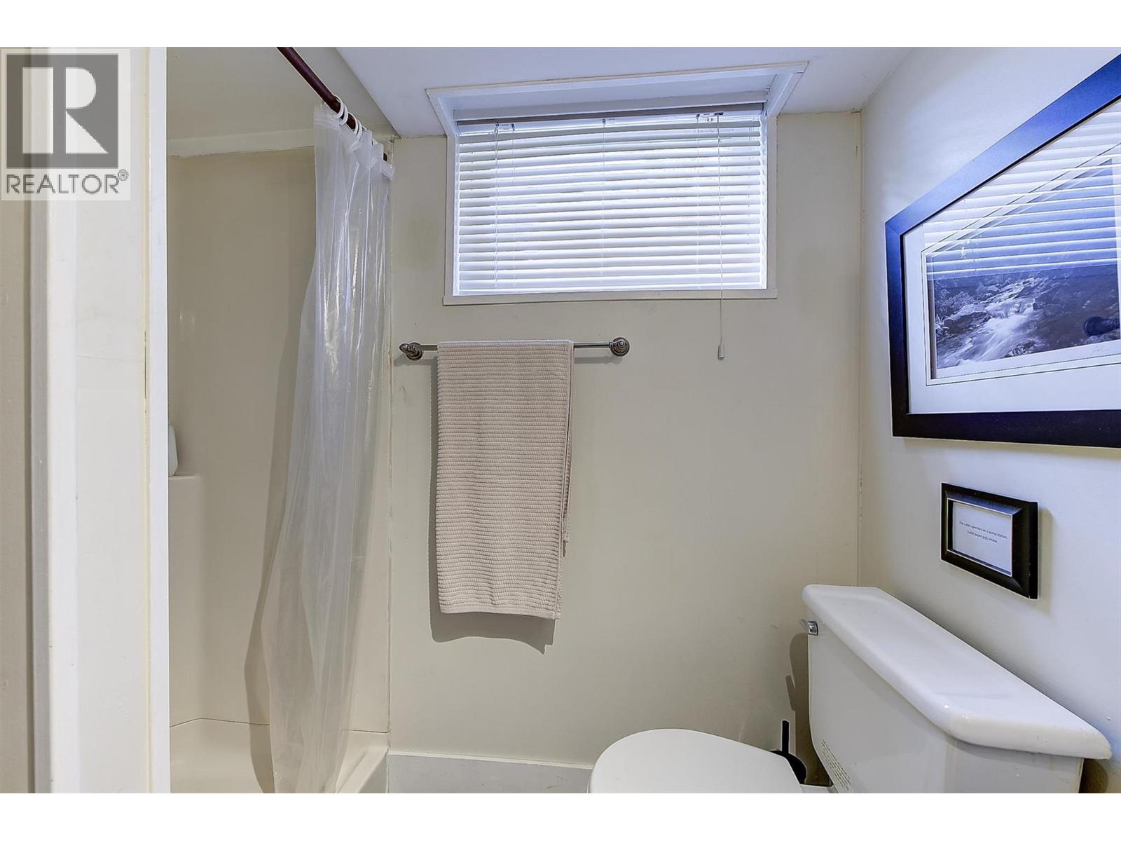 1040 Laurier Avenue, Kelowna, British Columbia  V1Y 6B1 - Photo 30 - 10385688