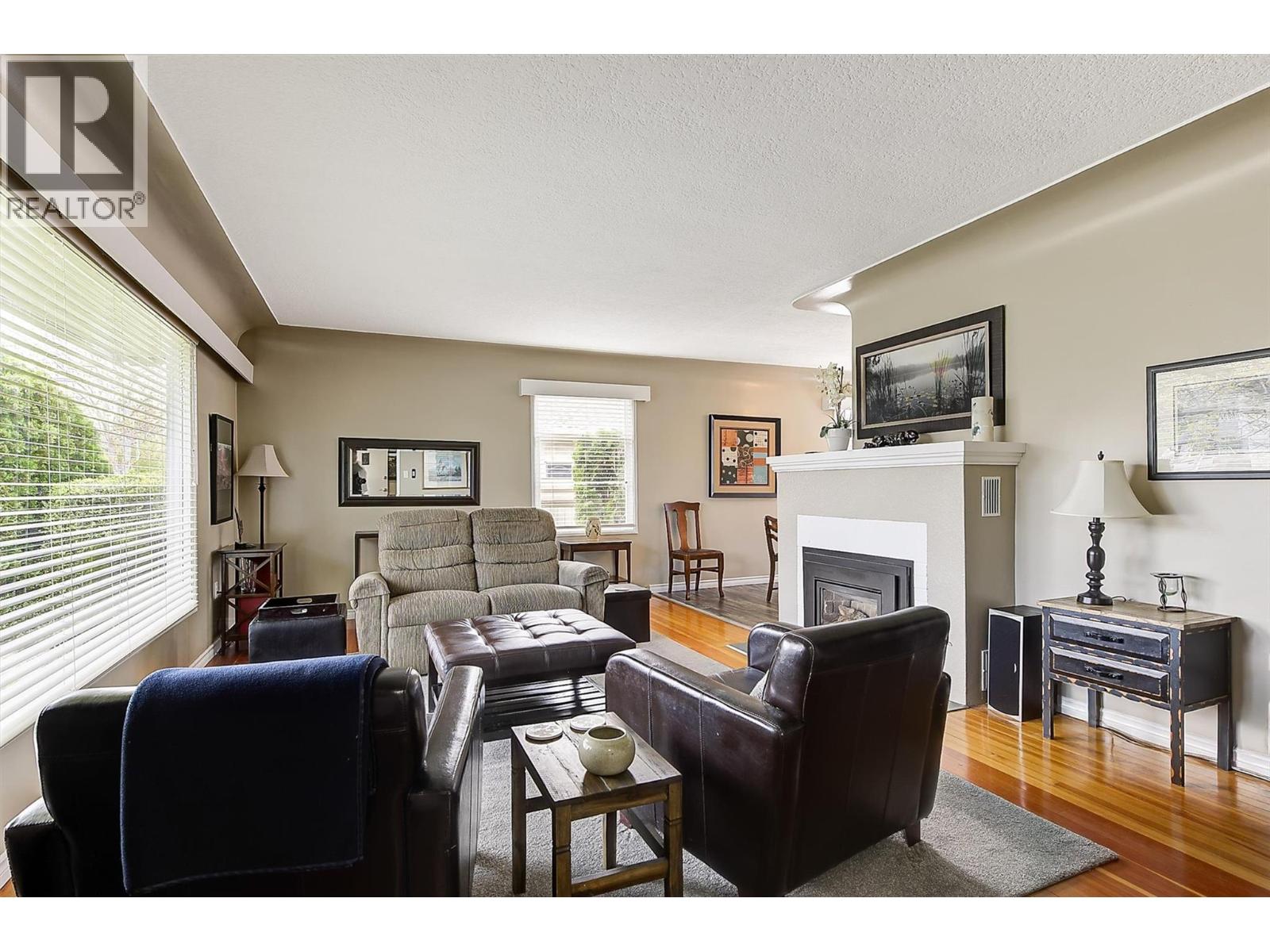 1040 Laurier Avenue, Kelowna, British Columbia  V1Y 6B1 - Photo 8 - 10385688