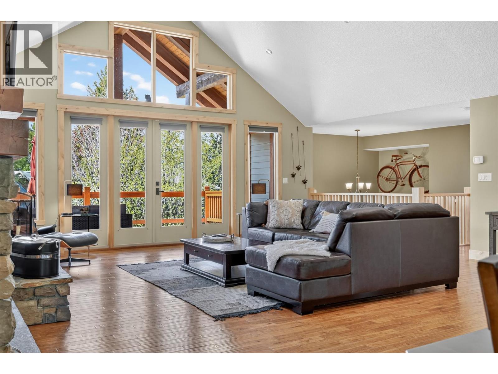 4812 Lakehill Road, Windermere, British Columbia  V0A 1K3 - Photo 21 - 10385619