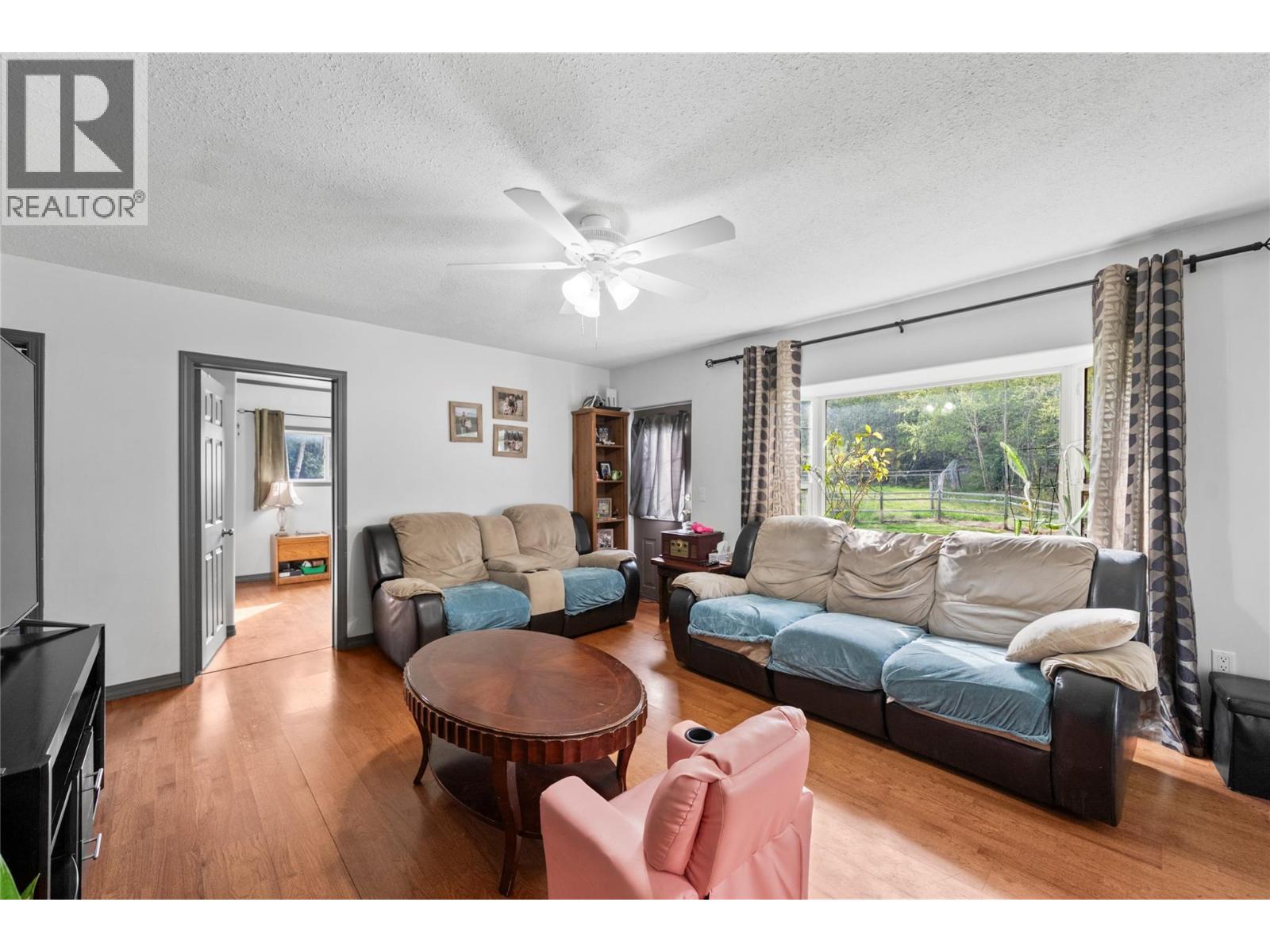 3381 Trinity Valley Road, Enderby, British Columbia  V0E 1V5 - Photo 12 - 10385584