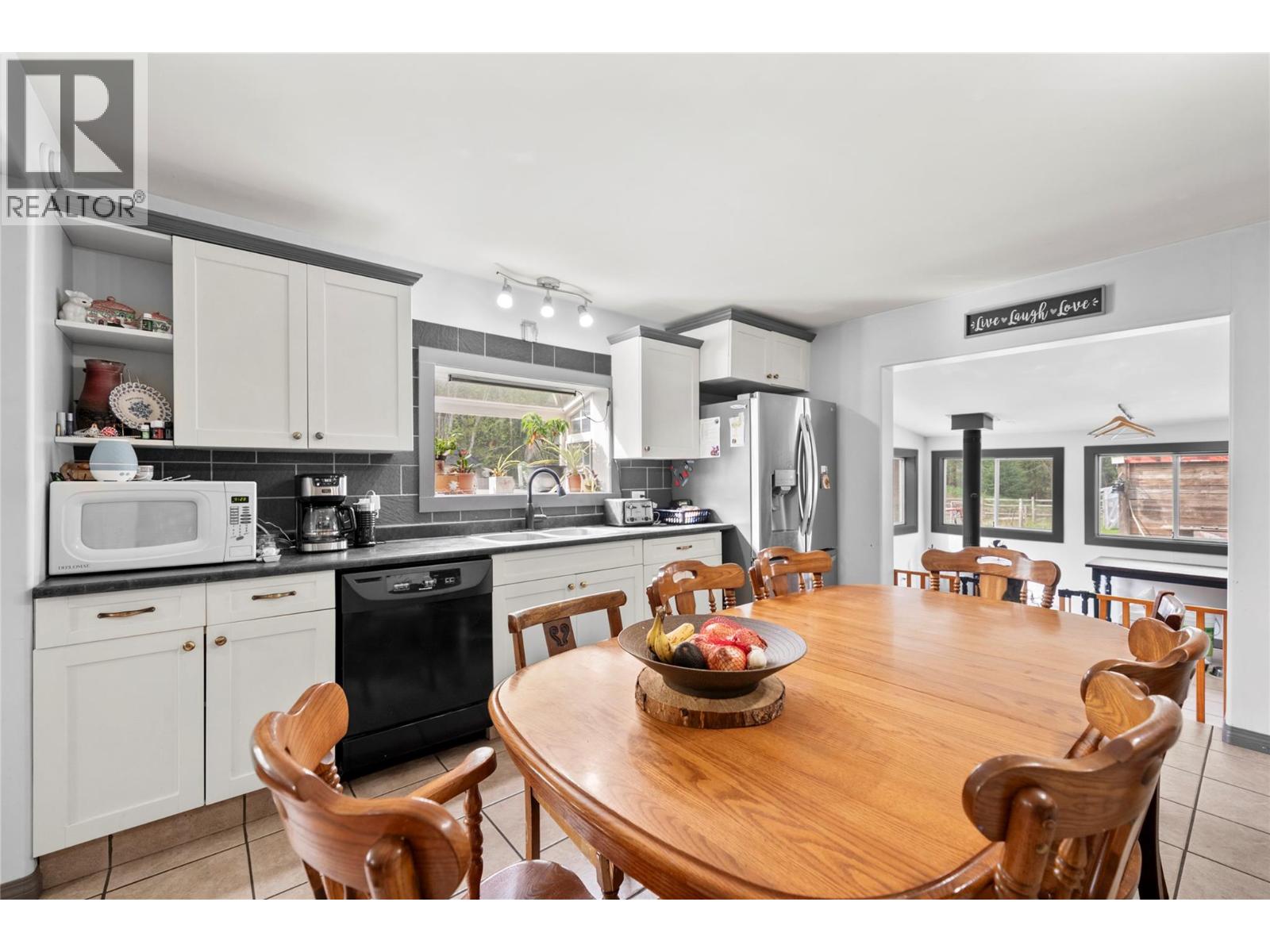 3381 Trinity Valley Road, Enderby, British Columbia  V0E 1V5 - Photo 6 - 10385584