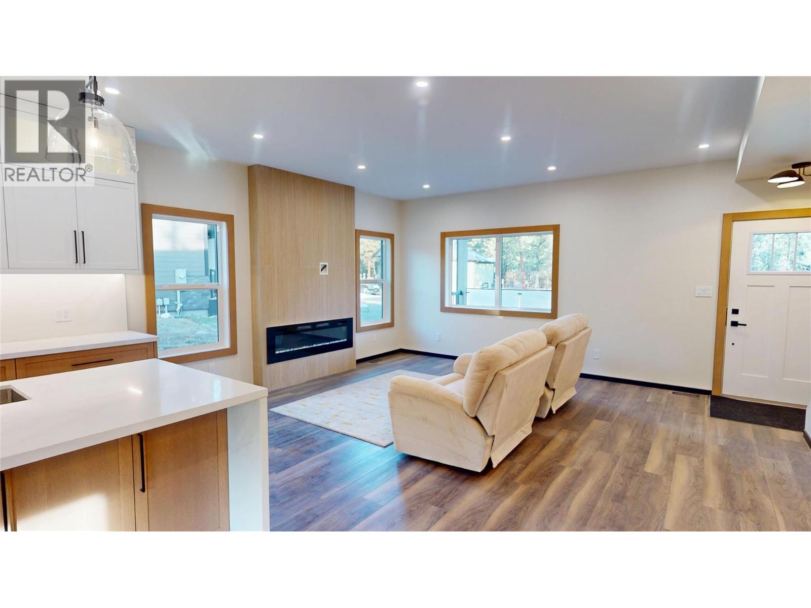 109 River Drive, Cranbrook, British Columbia  V1C 0C6 - Photo 8 - 10385704