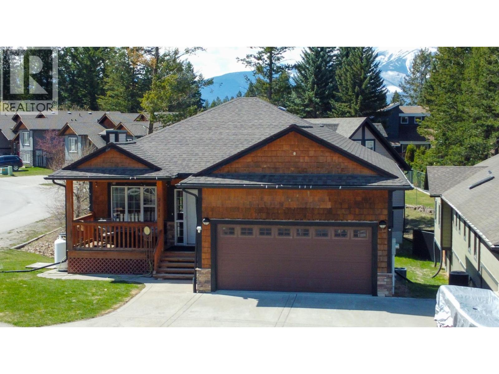 7311 Copperhorn Drive, Radium Hot Springs, British Columbia  V0A 1M0 - Photo 2 - 10385679