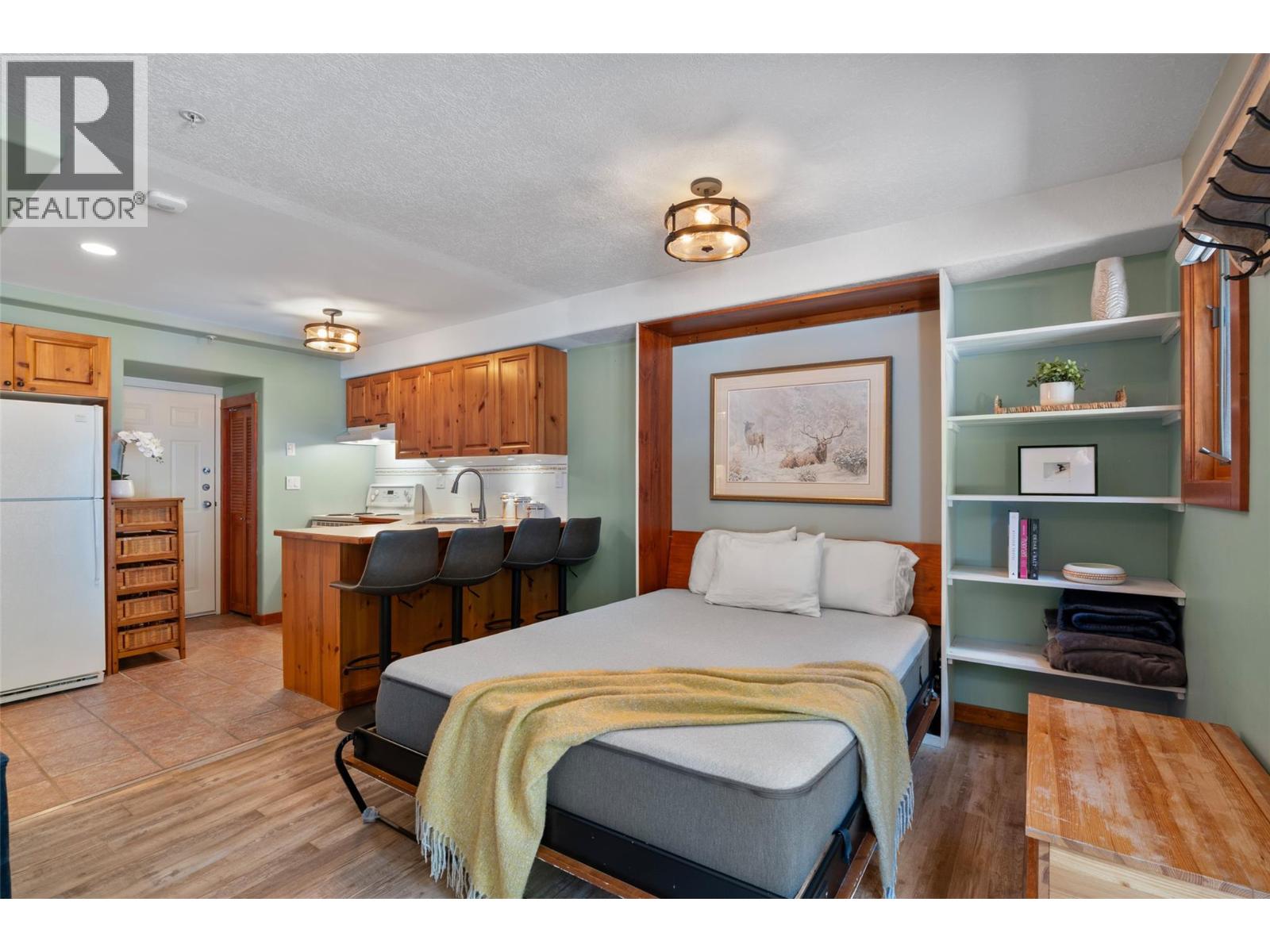 3300 Village Place Unit# 25, Sun Peaks, British Columbia  V0E 5N0 - Photo 2 - 10385784