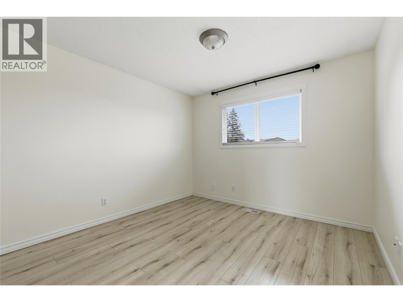 877 Tataryn Road, Kelowna, British Columbia  V1X 1N6 - Photo 21 - 10385644