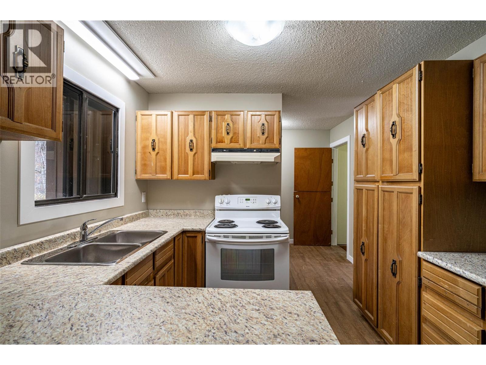 4358 Chamberlain Road, Spallumcheen, British Columbia  V4Y 0M1 - Photo 17 - 10385466