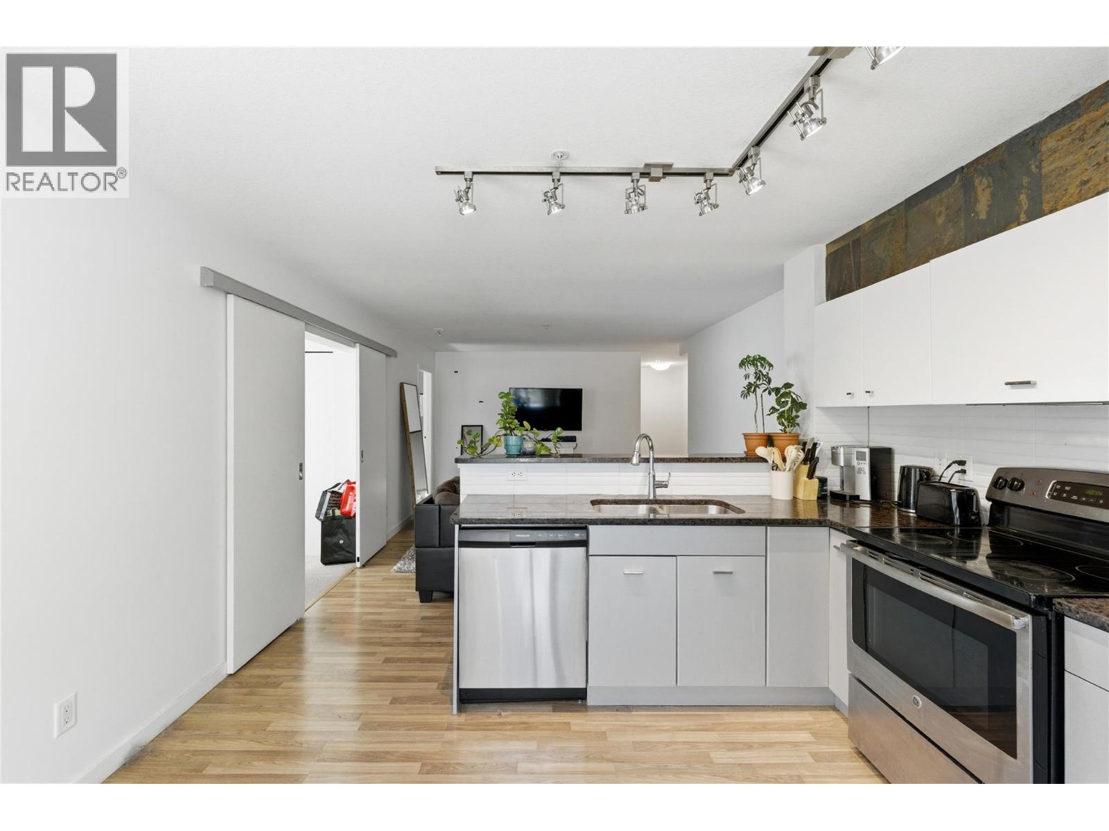 547 Yates Road Unit# 214, Kelowna, British Columbia  V1V 2T9 - Photo 10 - 10385193