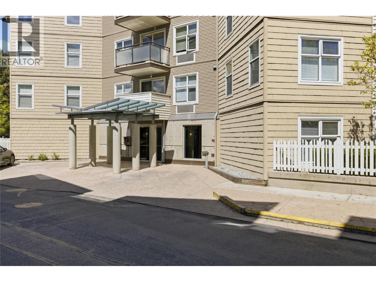 547 Yates Road Unit# 214, Kelowna, British Columbia  V1V 2T9 - Photo 3 - 10385193