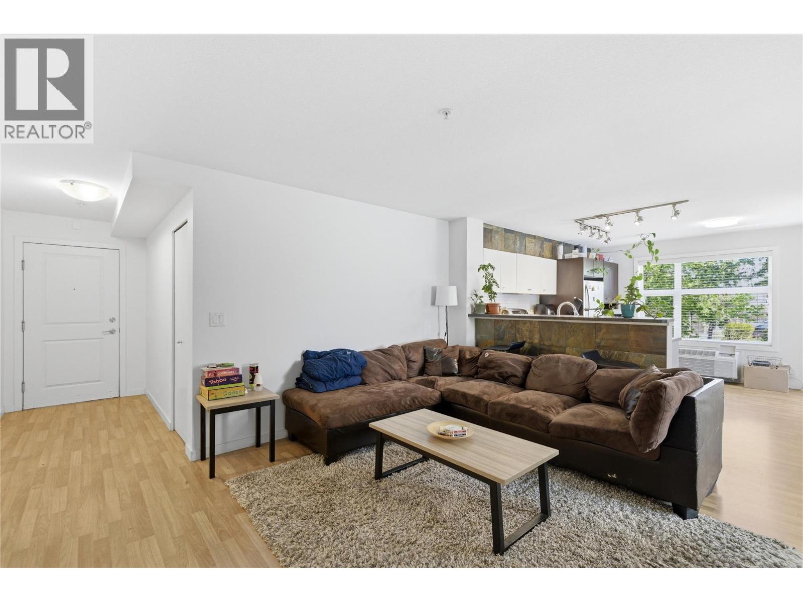 547 Yates Road Unit# 214, Kelowna, British Columbia  V1V 2T9 - Photo 5 - 10385193