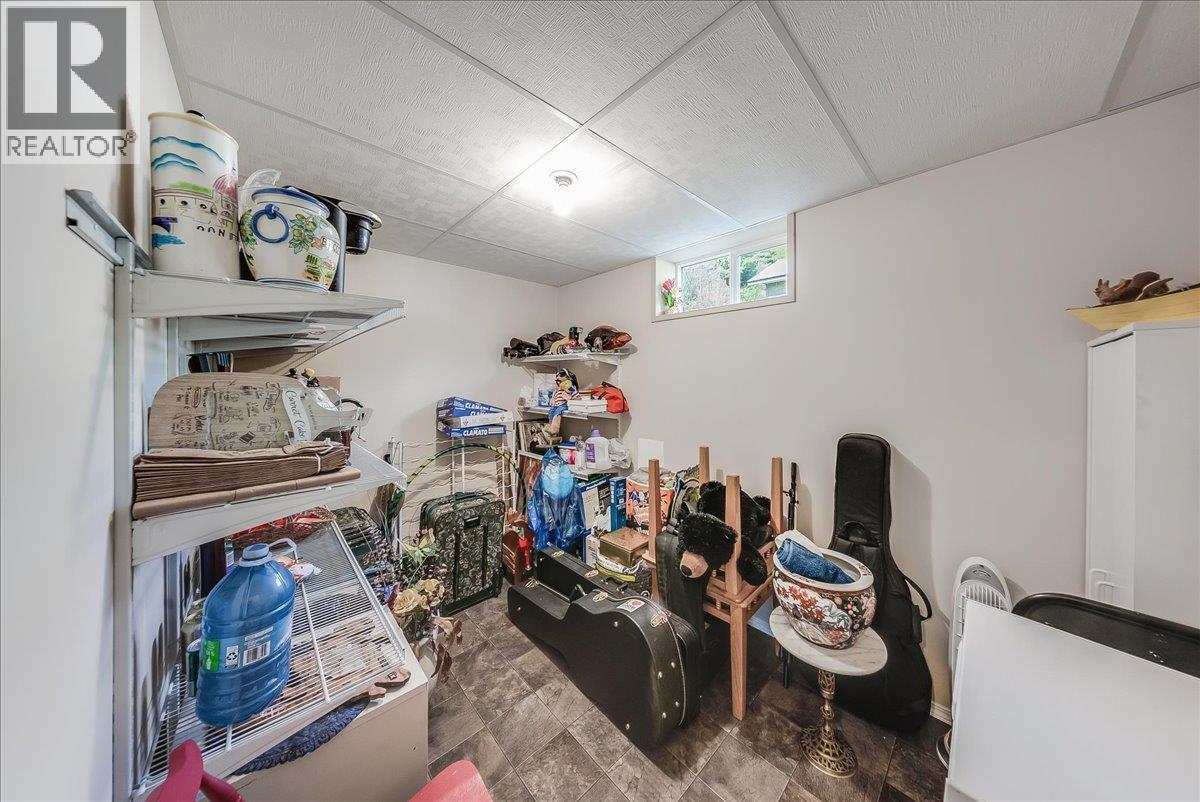 1107 Marianna Crescent, Trail, British Columbia  V1R 1C6 - Photo 24 - 10385672