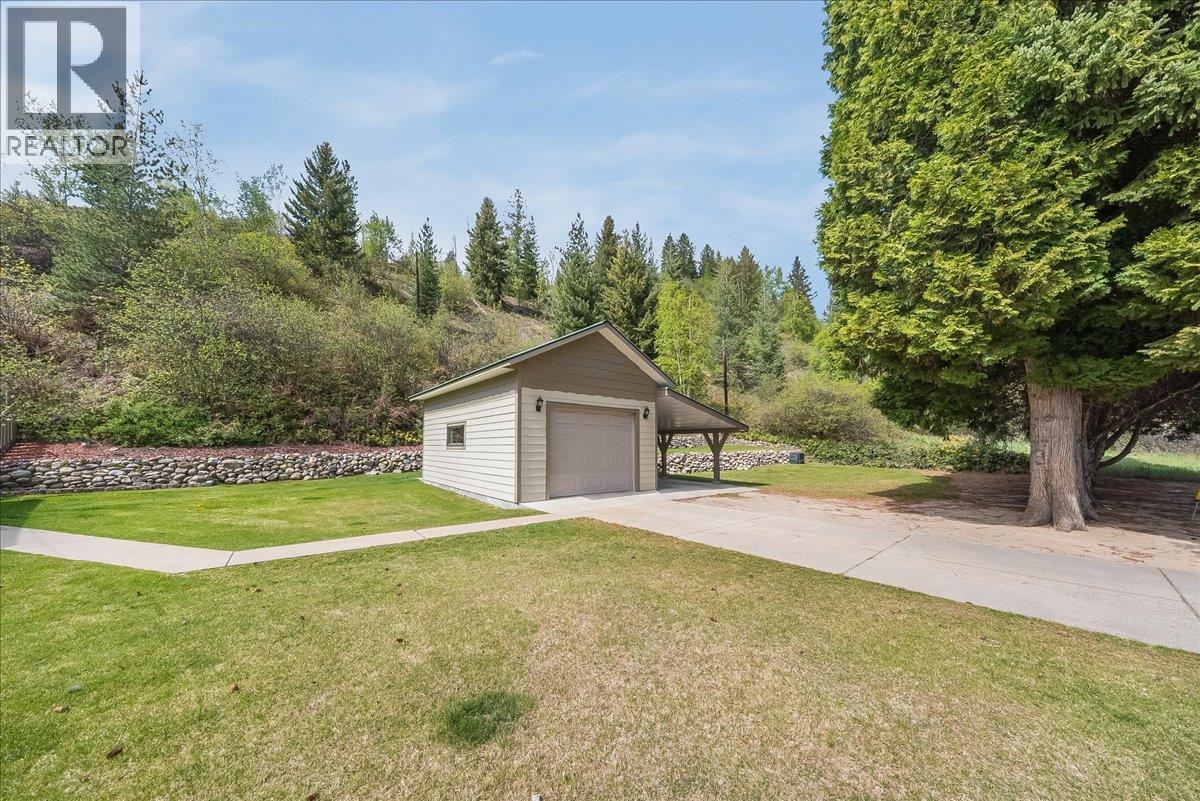 1107 Marianna Crescent, Trail, British Columbia  V1R 1C6 - Photo 38 - 10385672