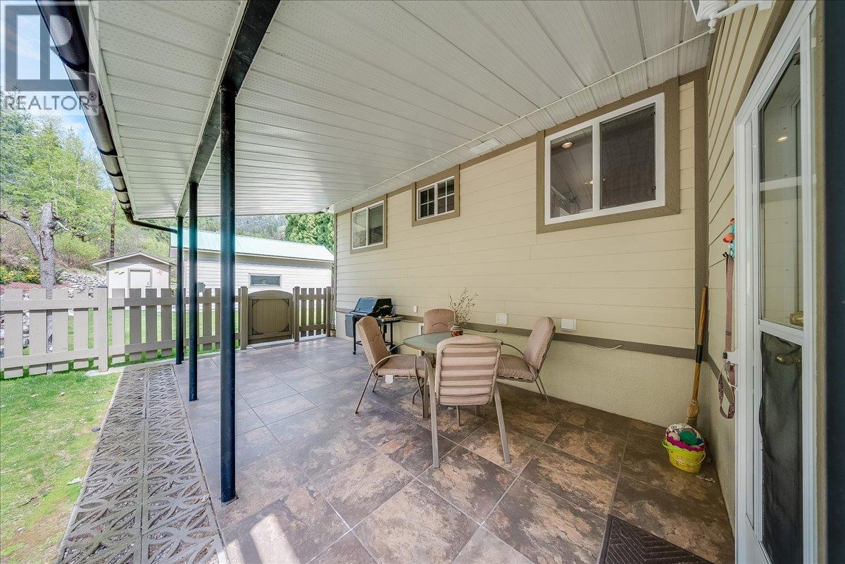 1107 Marianna Crescent, Trail, British Columbia  V1R 1C6 - Photo 41 - 10385672