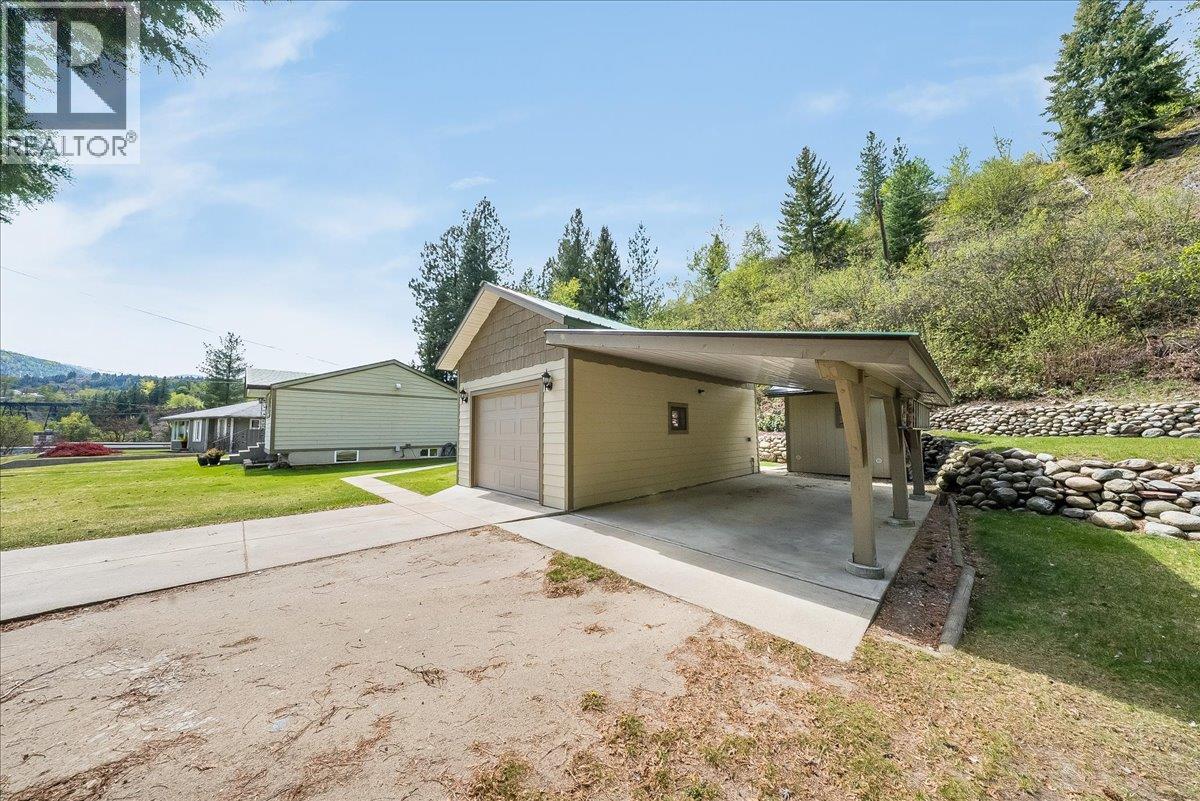1107 Marianna Crescent, Trail, British Columbia  V1R 1C6 - Photo 44 - 10385672