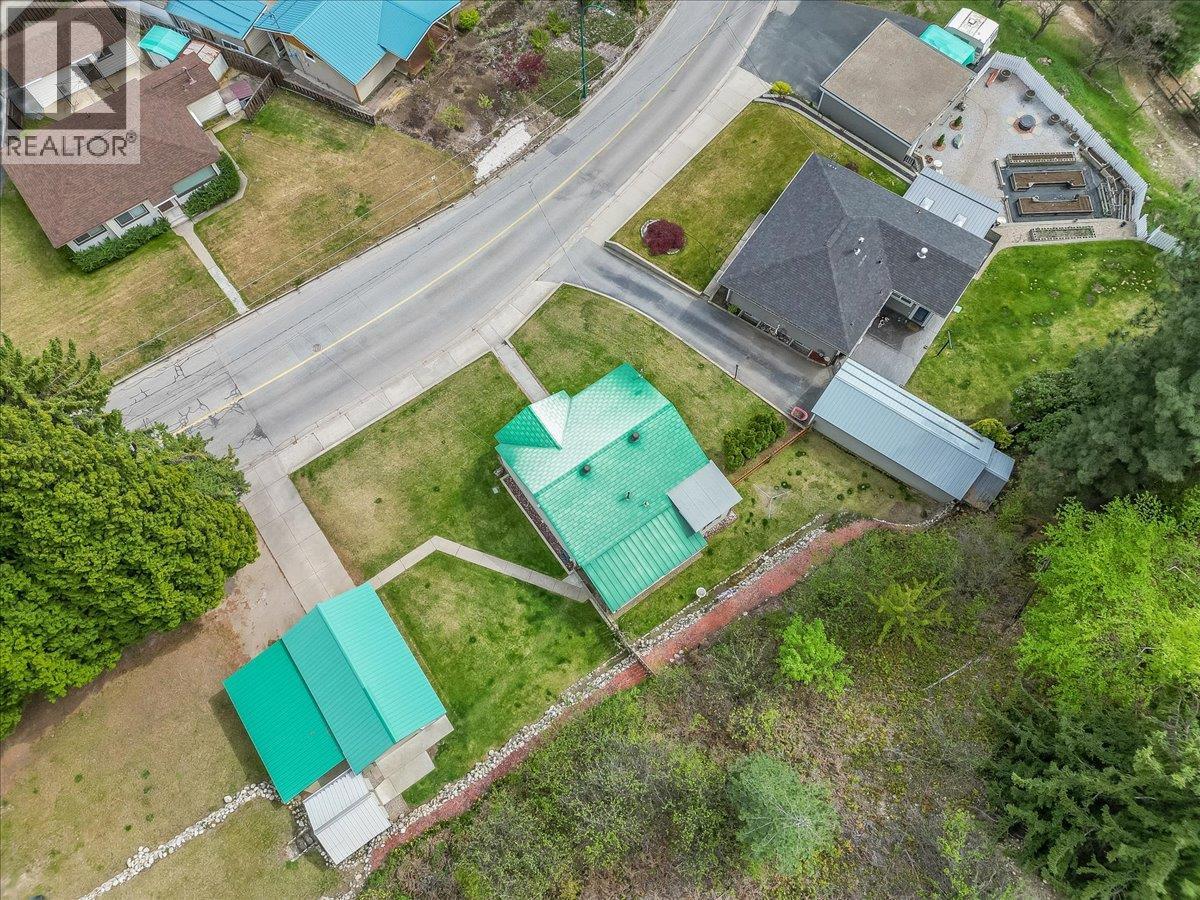 1107 Marianna Crescent, Trail, British Columbia  V1R 1C6 - Photo 45 - 10385672