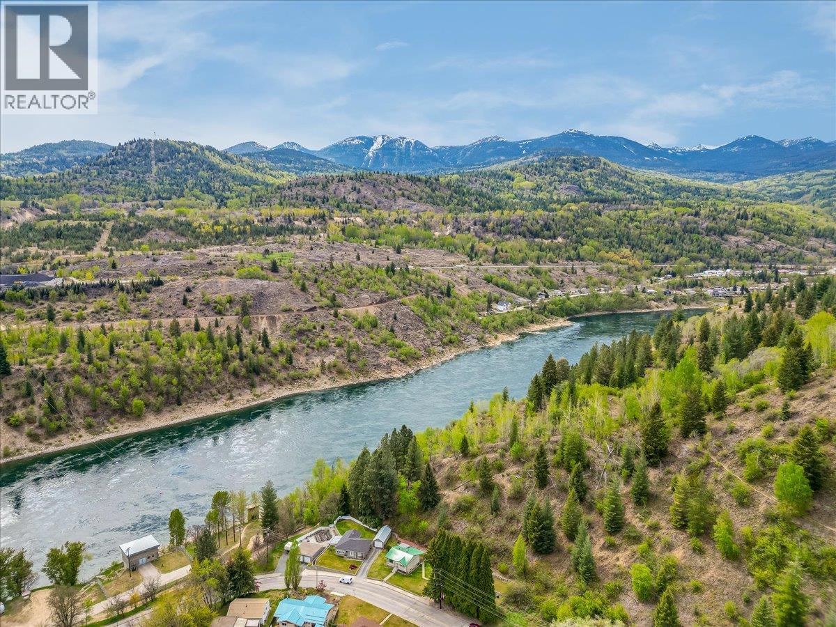 1107 Marianna Crescent, Trail, British Columbia  V1R 1C6 - Photo 49 - 10385672