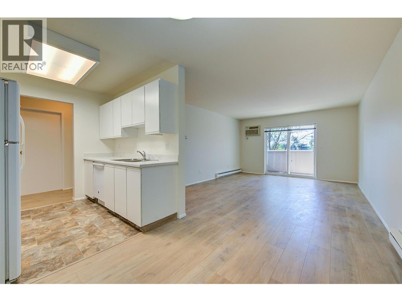 3180 De Montreuil Court Unit# 407, Kelowna, British Columbia  V1W 3W4 - Photo 5 - 10385344