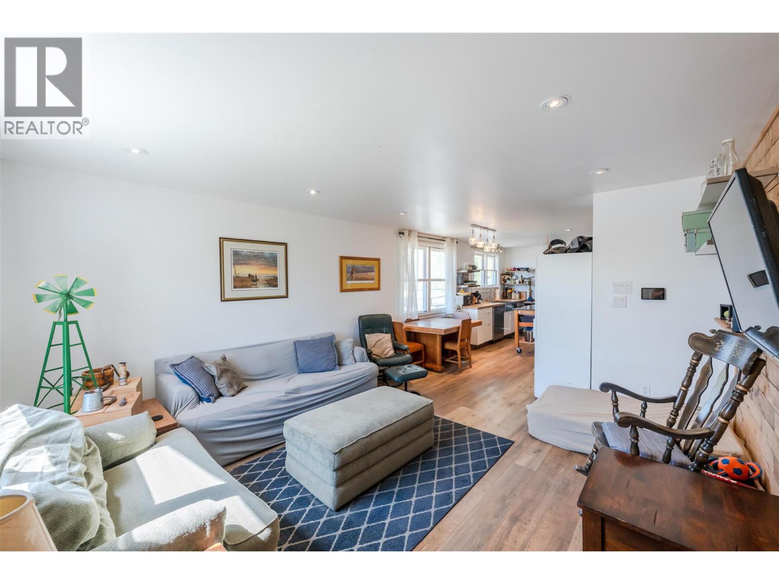 591 Gahan Avenue, Penticton, British Columbia  V2A 2C6 - Photo 5 - 10385259