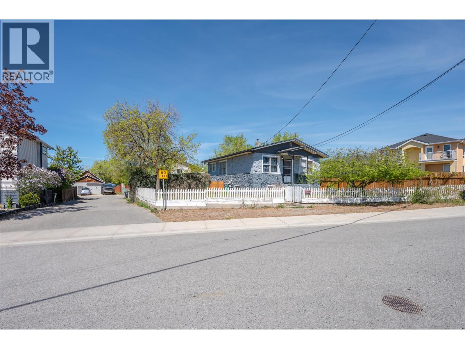 591 Gahan Avenue, Penticton, British Columbia  V2A 2C6 - Photo 50 - 10385259
