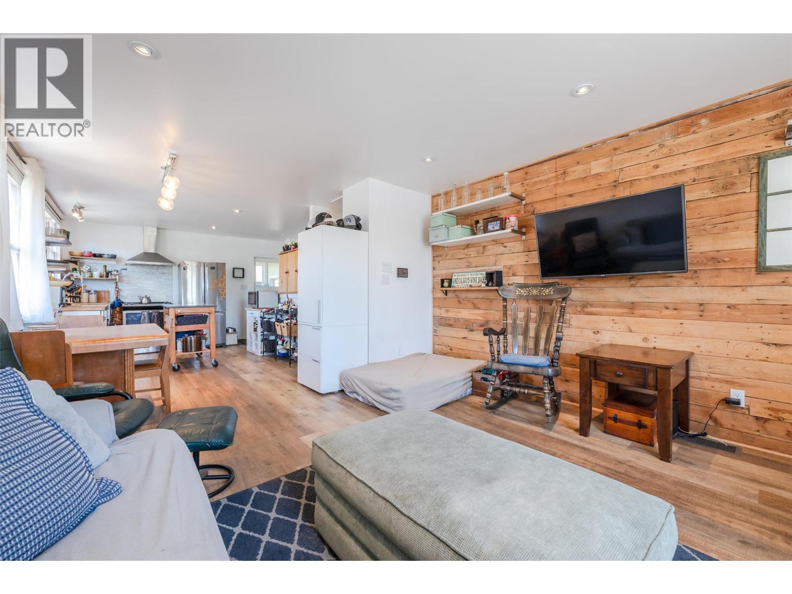 591 Gahan Avenue, Penticton, British Columbia  V2A 2C6 - Photo 7 - 10385259