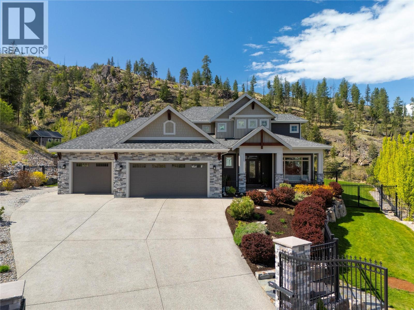 5723 Jasper Way, Kelowna, British Columbia  V1W 5L7 - Photo 2 - 10385630