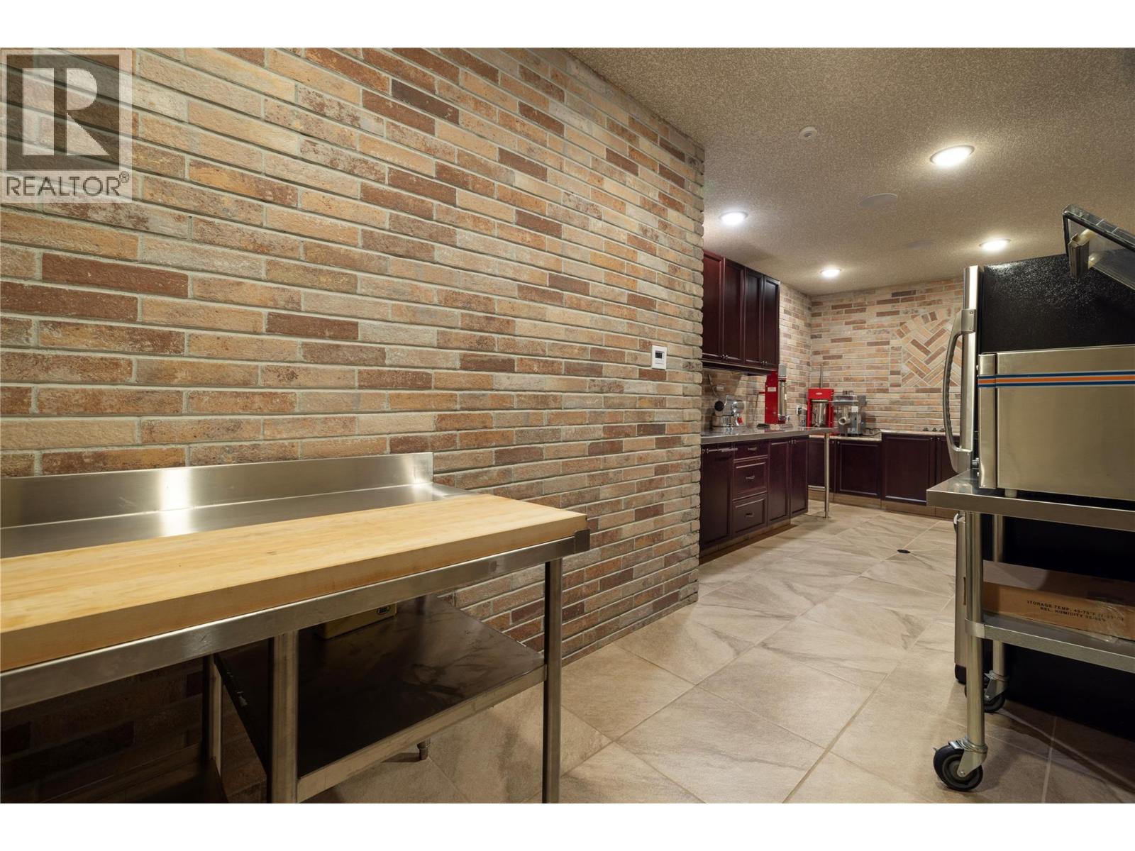 5723 Jasper Way, Kelowna, British Columbia  V1W 5L7 - Photo 27 - 10385630