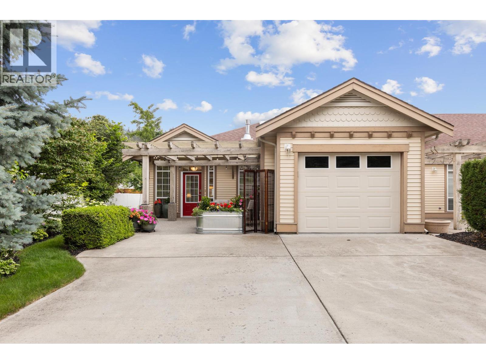 4032A Lake Avenue Unit# A, peachland, British Columbia