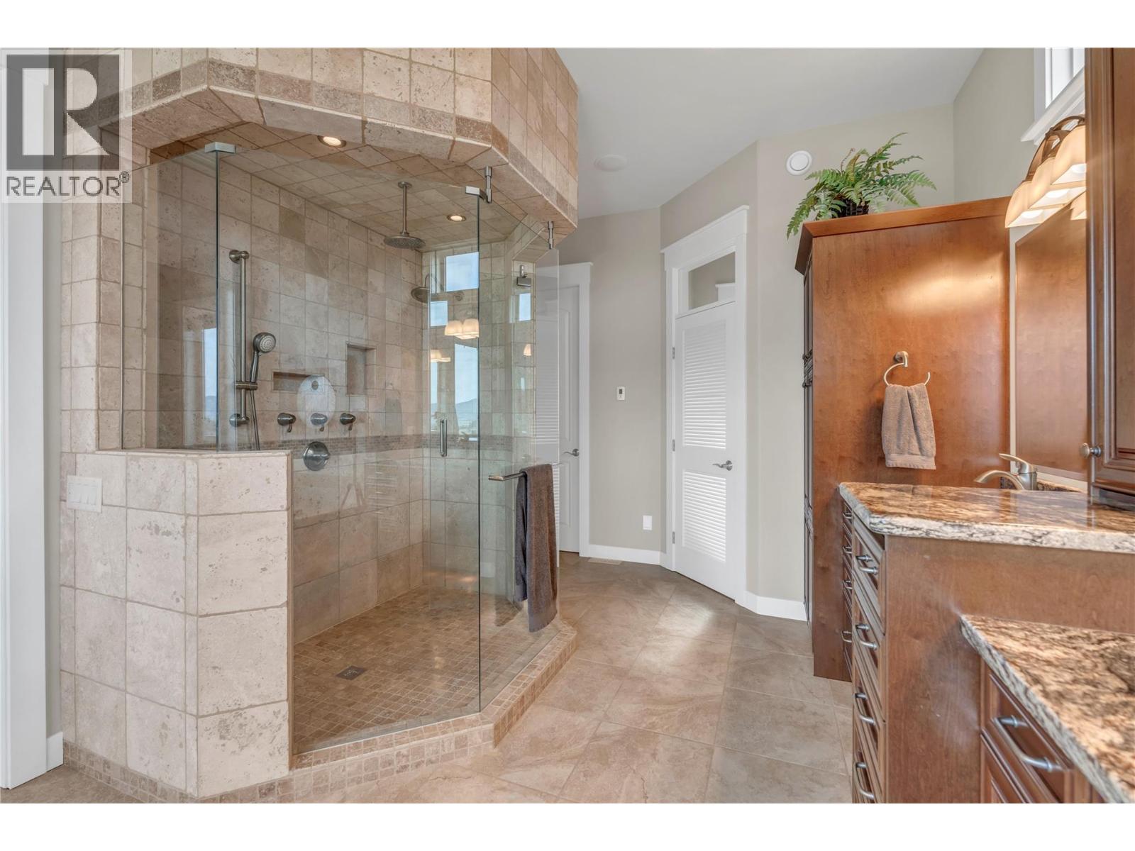 166 Vintage Boulevard, Okanagan Falls, British Columbia  V0H 1R3 - Photo 25 - 10384788