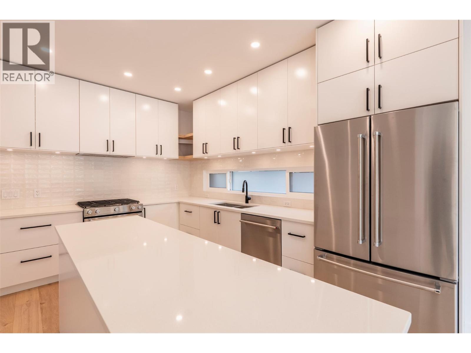 518 Robson Street Unit# B, Nelson, British Columbia  V1L 5A7 - Photo 3 - 10385707