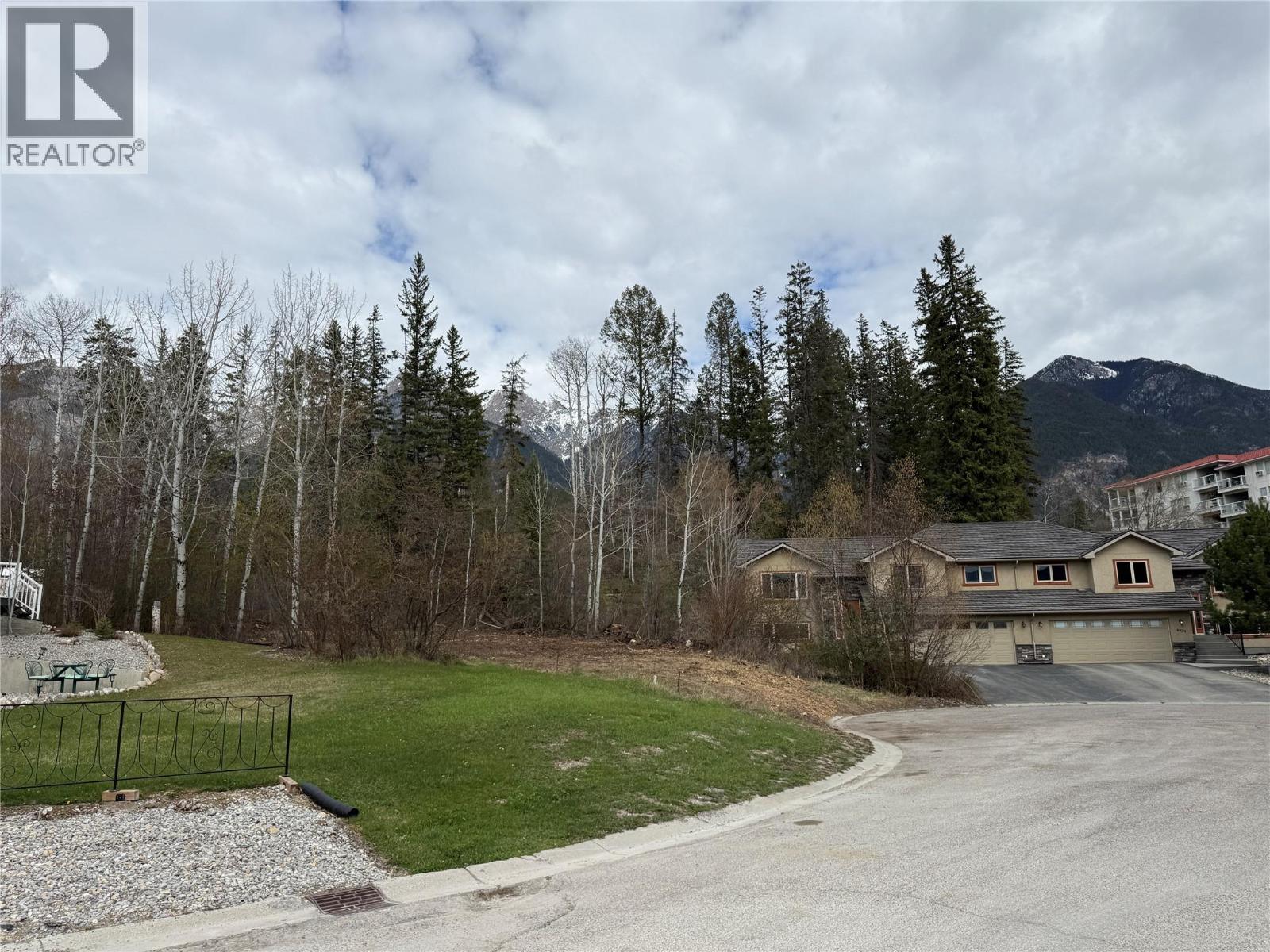Lot 6 Aspen Grove Place, Fairmont Hot Springs, British Columbia  V0B 1L1 - Photo 10 - 10385219